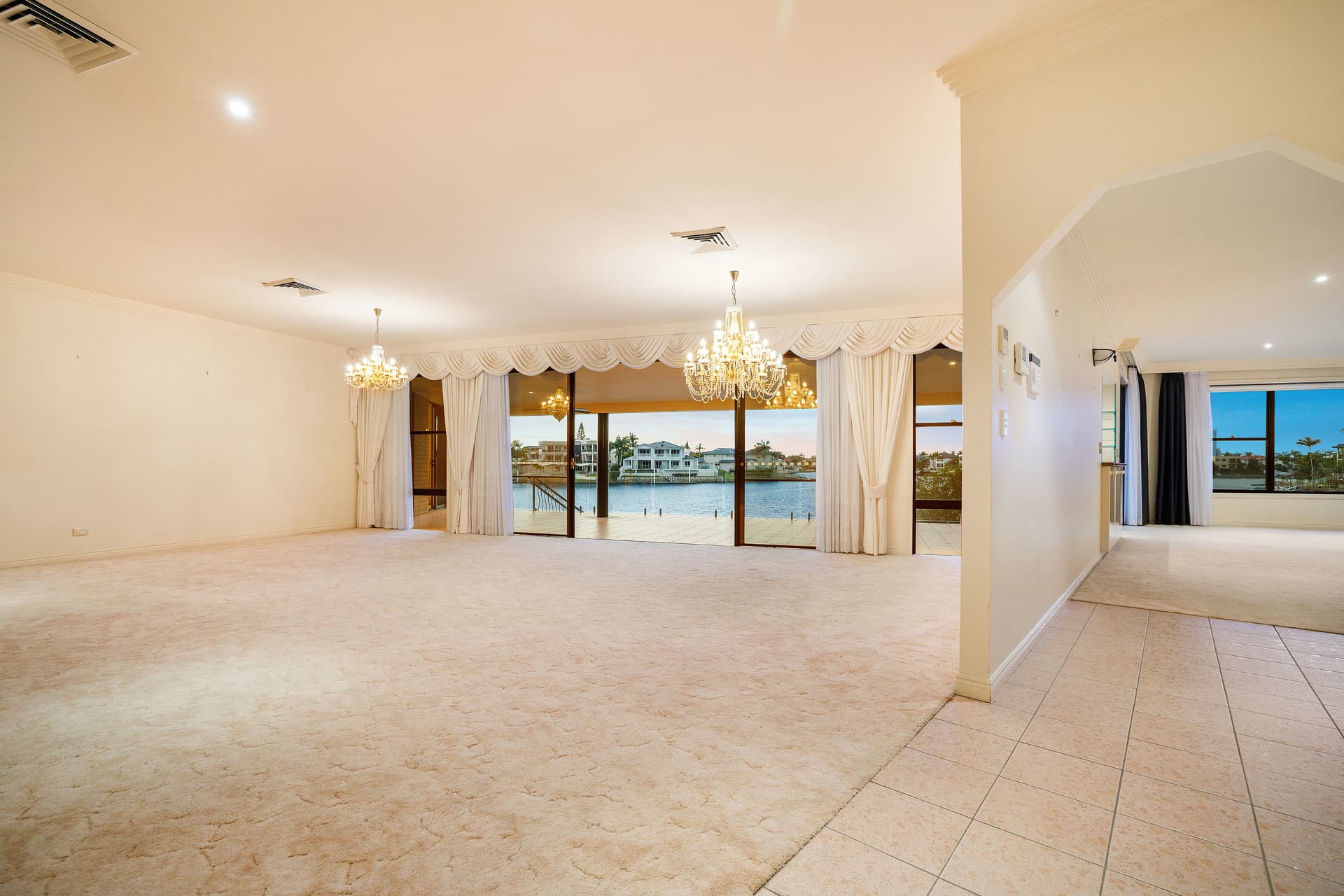 4 Clear Water Bay Avenue, Clear Island Waters, QLD, 4226, Clear Island Waters - Thumbnail 4