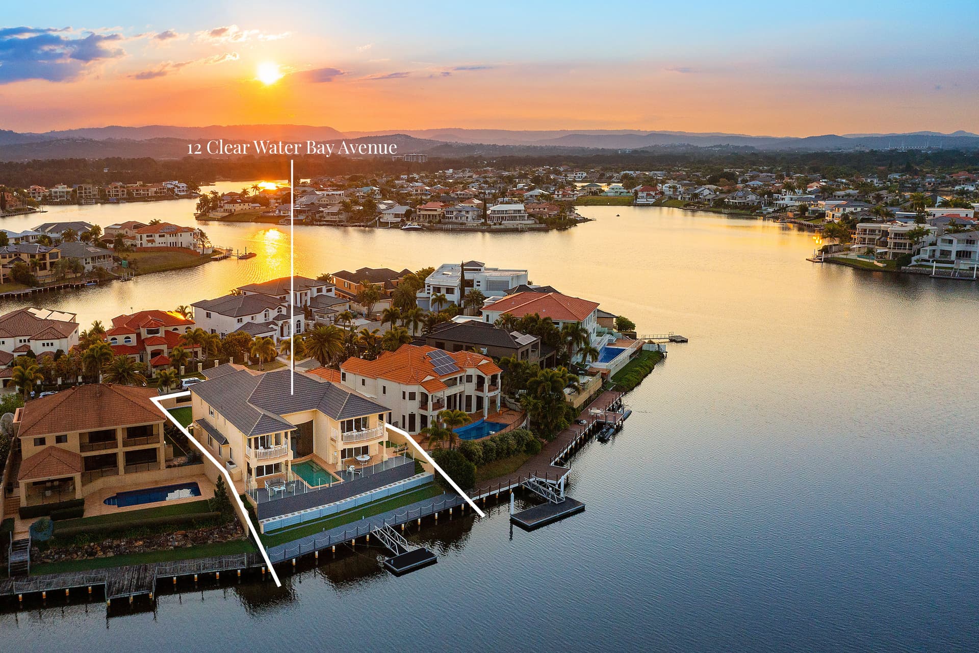12 Clear Water Bay Avenue, Clear Island Waters, QLD, 4226, Clear Island Waters - Thumbnail 3
