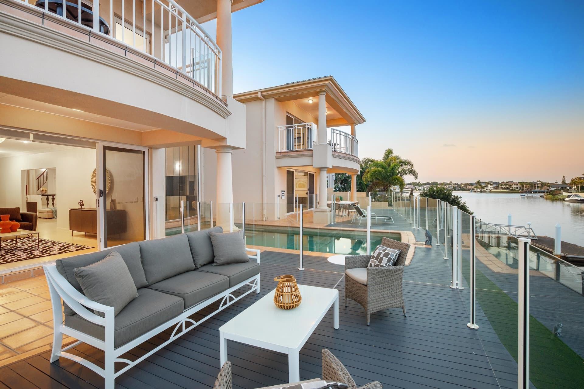 12 Clear Water Bay Avenue, Clear Island Waters, QLD, 4226, Clear Island Waters - Thumbnail 5