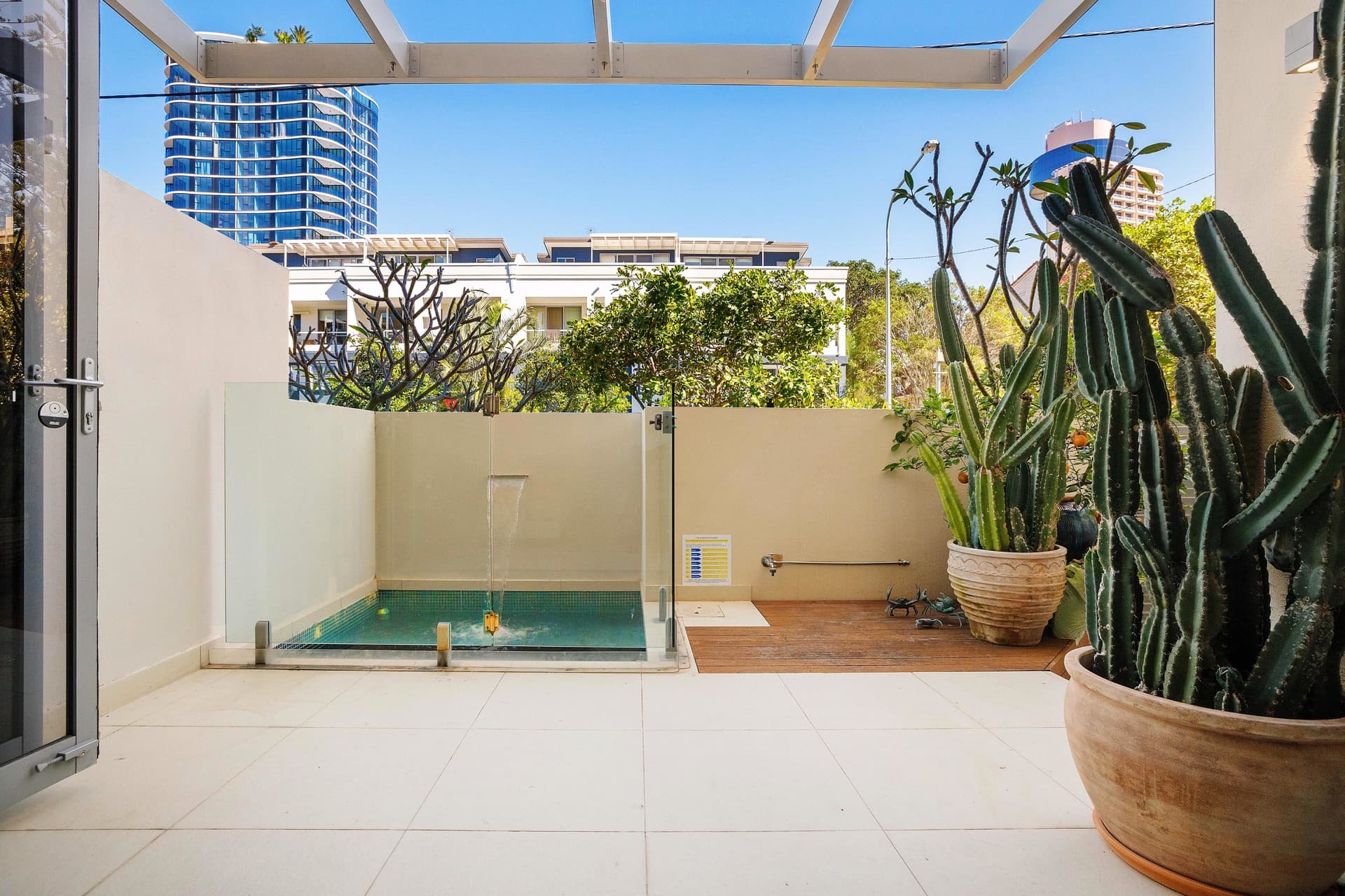 2/13 Second  Avenue, Broadbeach, QLD, 4218, Broadbeach - Thumbnail 5