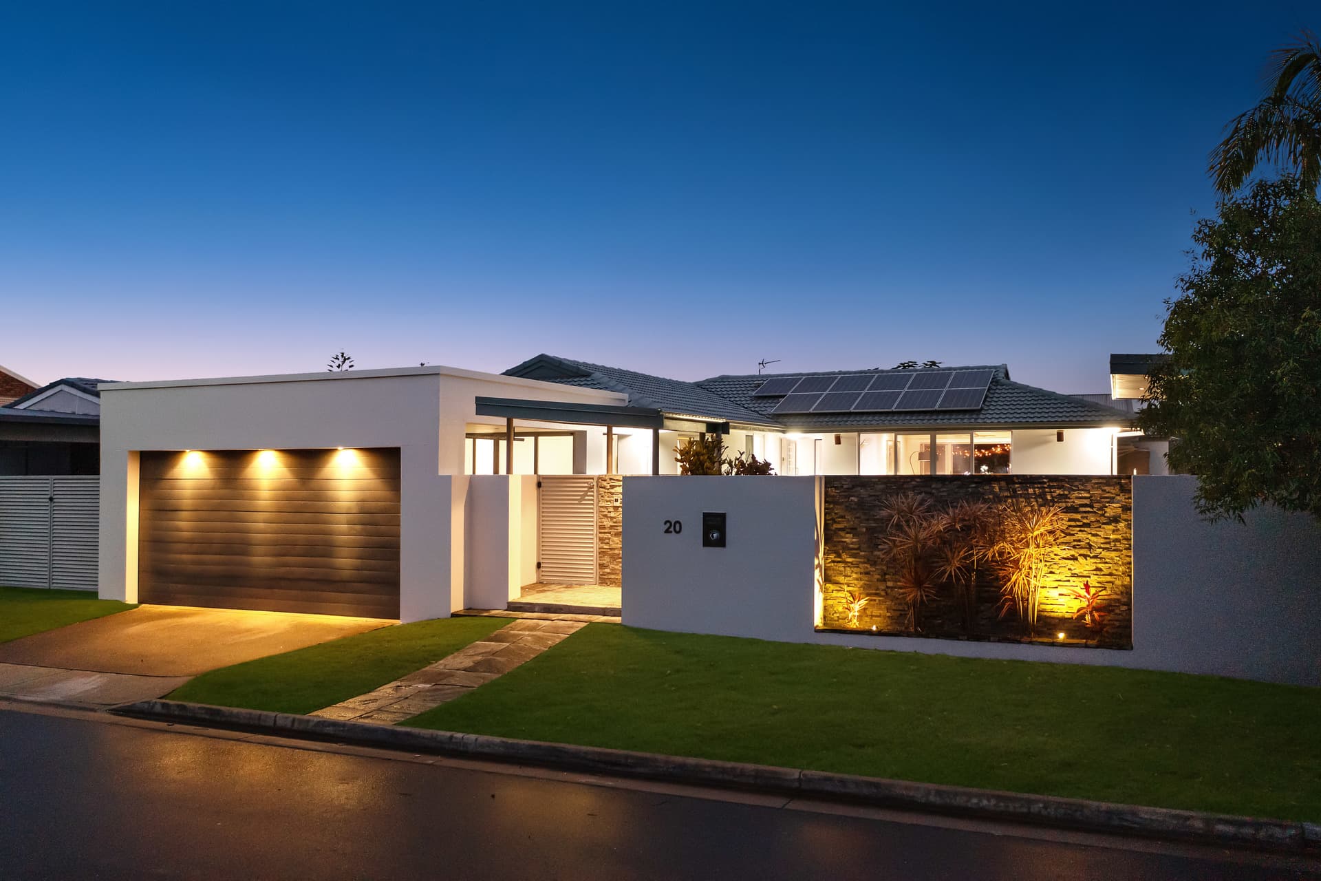 20 Kurrawa Avenue, Mermaid Waters, QLD, 4218, Mermaid Waters - Image 1
