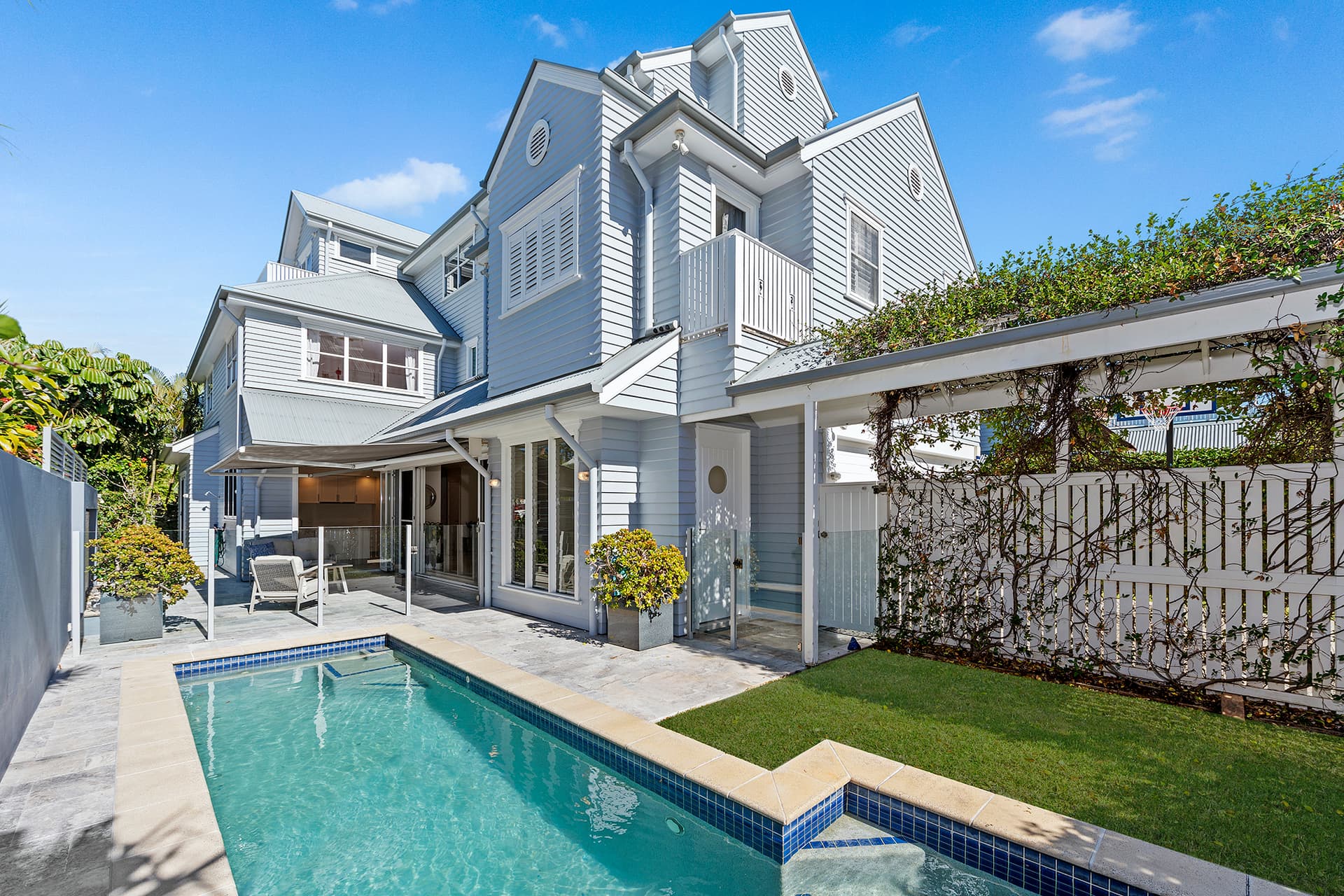 16-18 Francis Street, Mermaid Beach, QLD, 4218, Mermaid Beach - Image 1