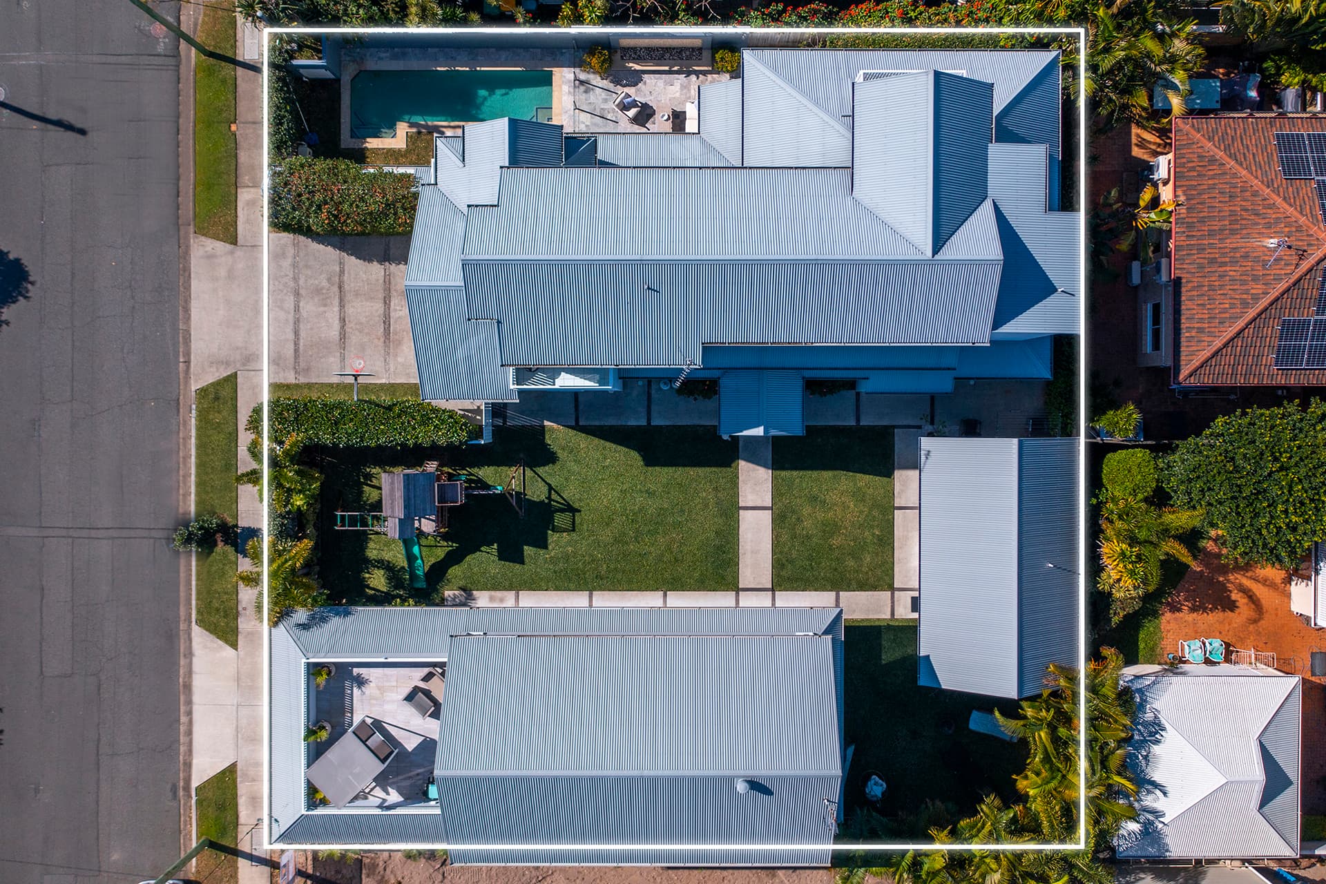 16-18 Francis Street, Mermaid Beach, QLD, 4218, Mermaid Beach - Thumbnail 2