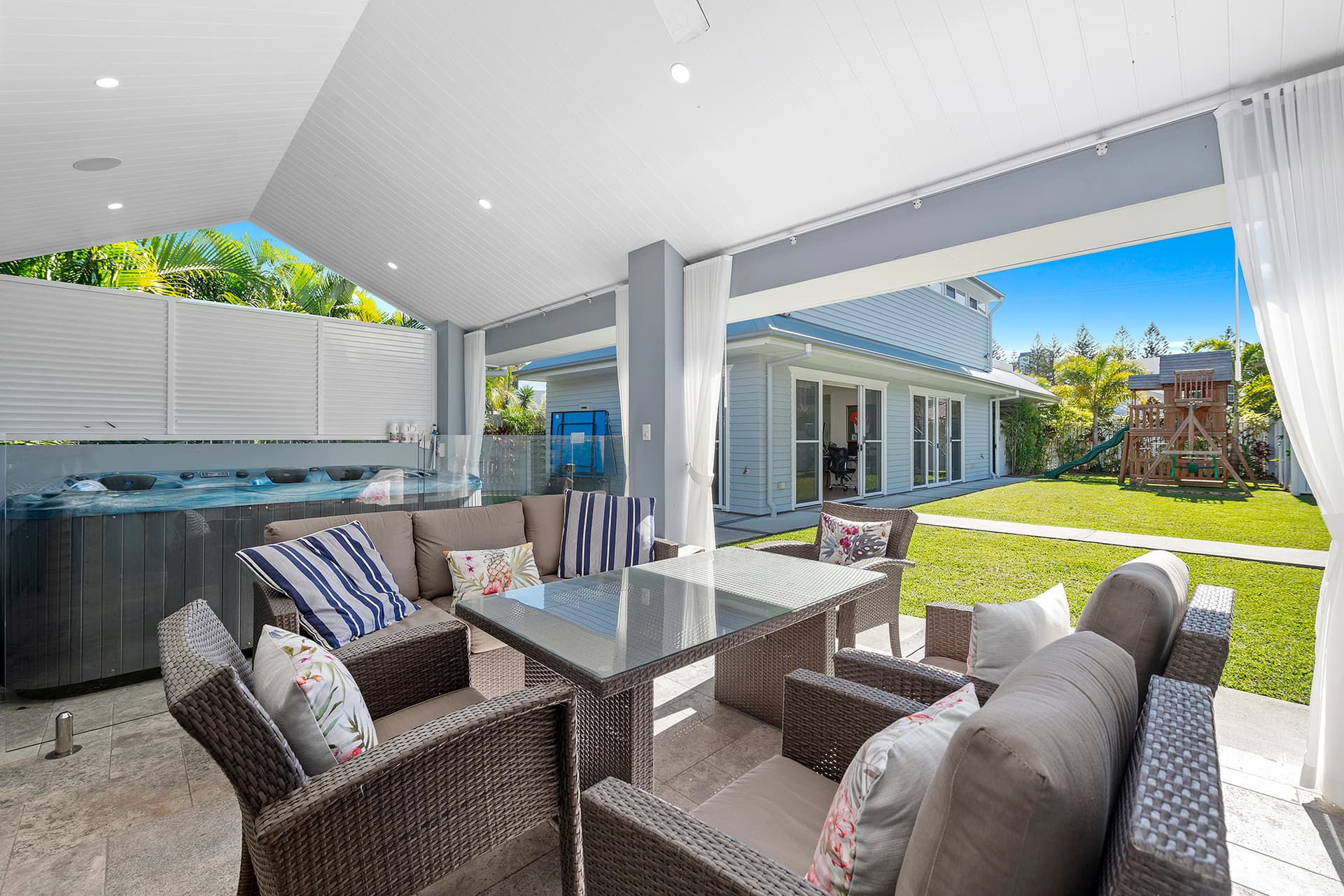 16-18 Francis Street, Mermaid Beach, QLD, 4218, Mermaid Beach - Thumbnail 8