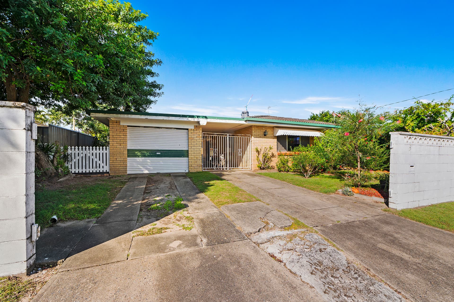 3 & 5 Chant Street, Broadbeach Waters, QLD, 4218, Broadbeach Waters - Thumbnail 2