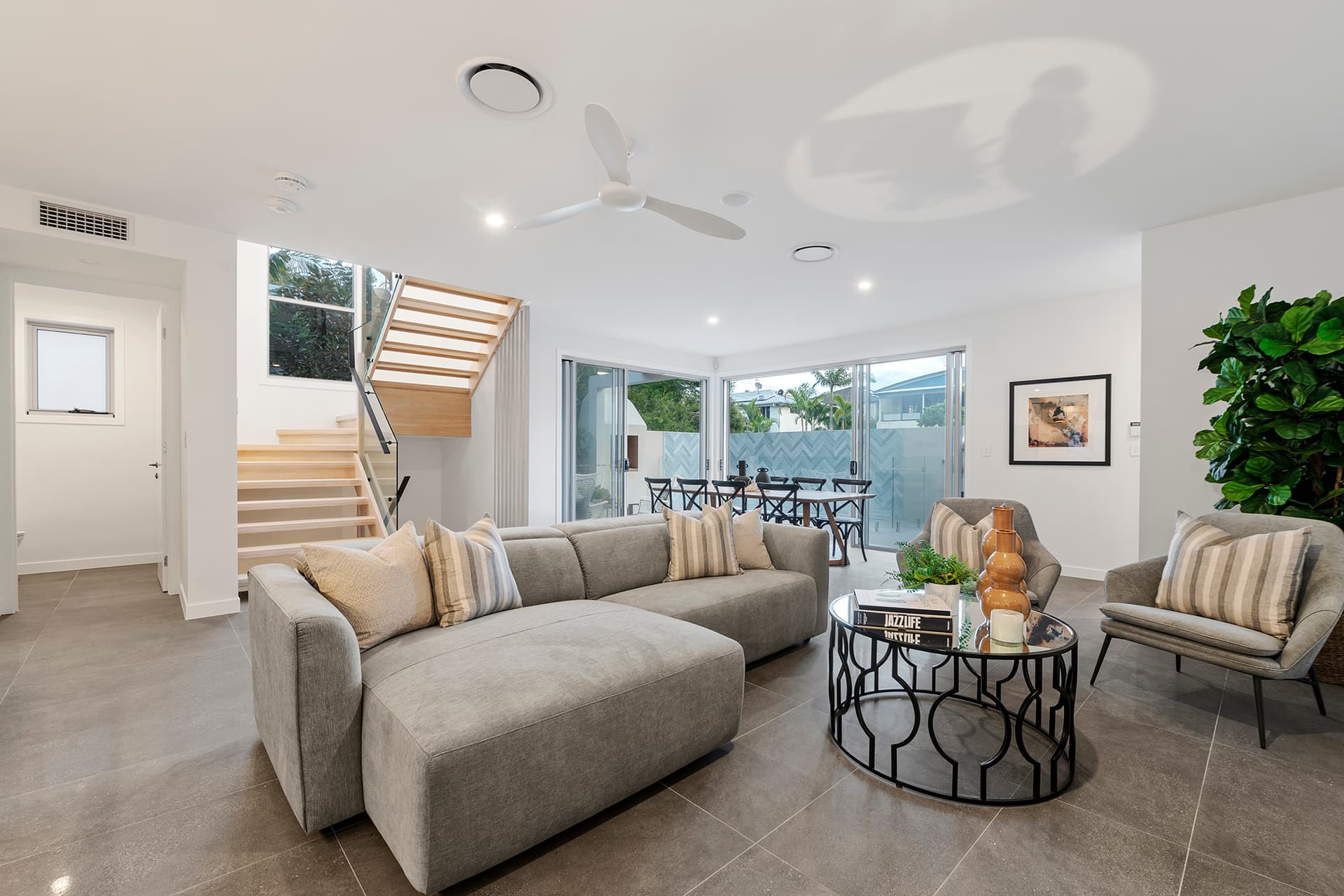 2/33 Redondo  Avenue, Miami, QLD, 4220, Miami - Thumbnail 5