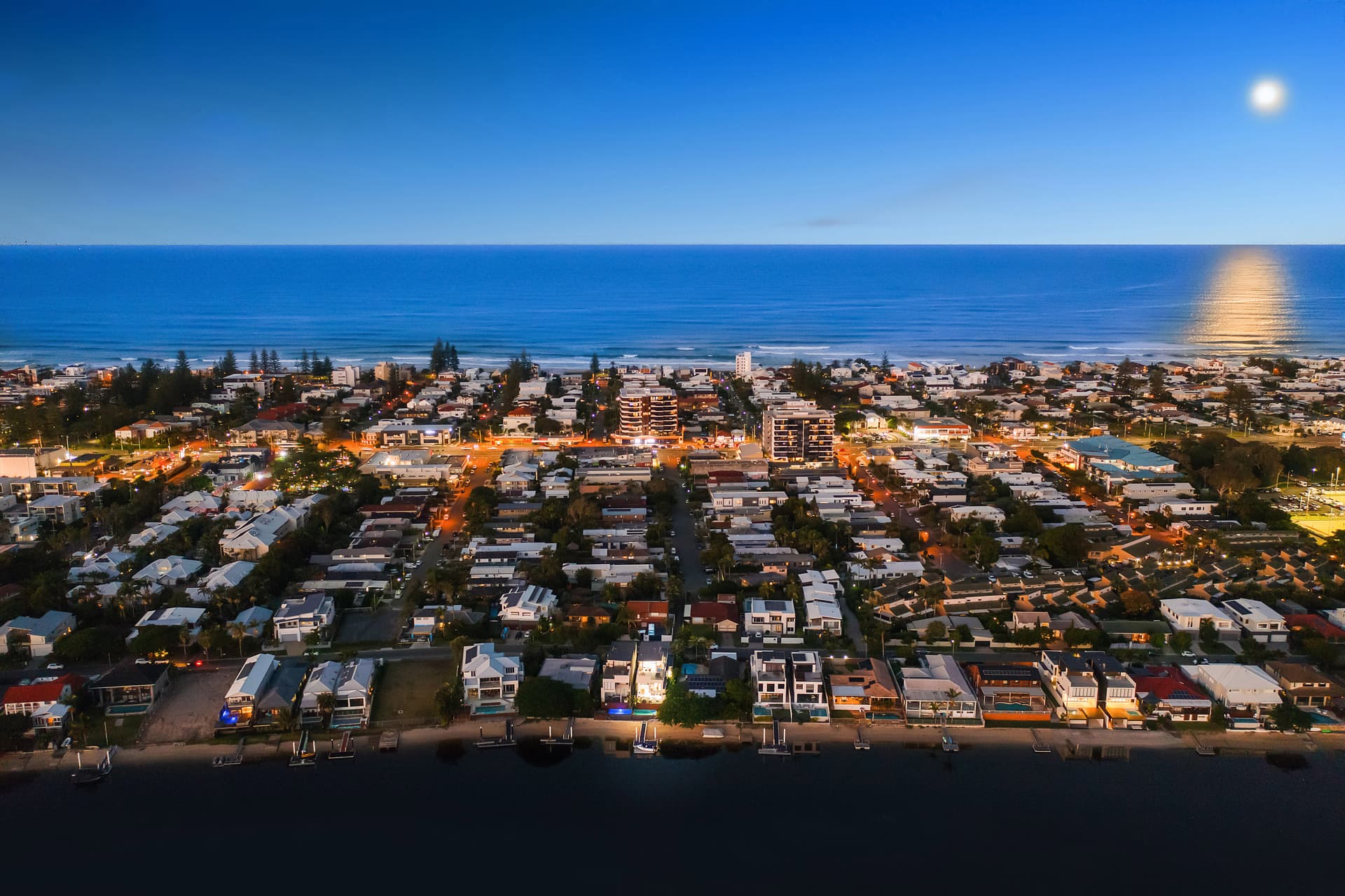 1/40 Avanti Street, Mermaid Waters, QLD, 4218, Mermaid Waters - Thumbnail 4