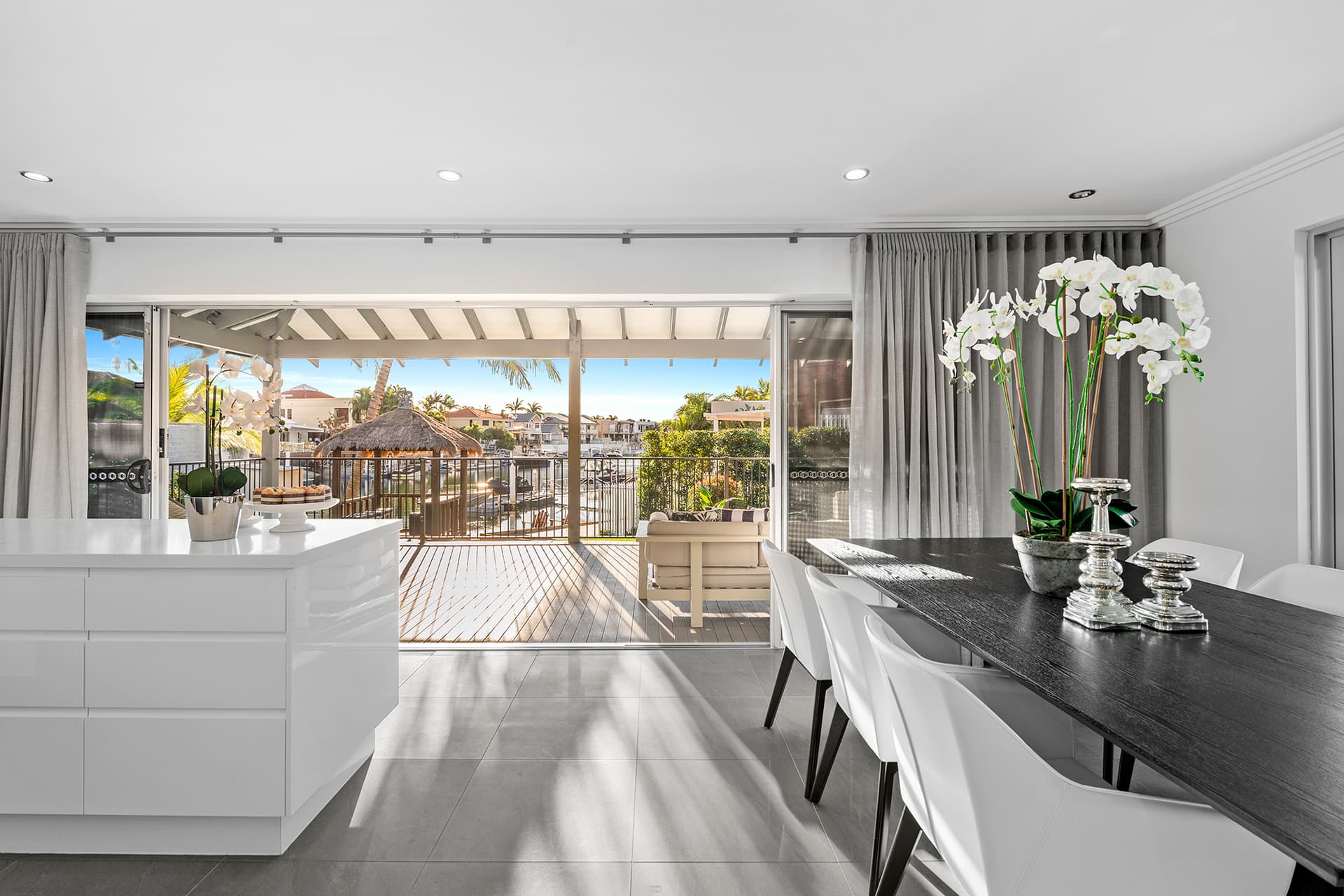 17 Admiralty Drive, Paradise Waters, QLD, 4217, Surfers Paradise - Thumbnail 5