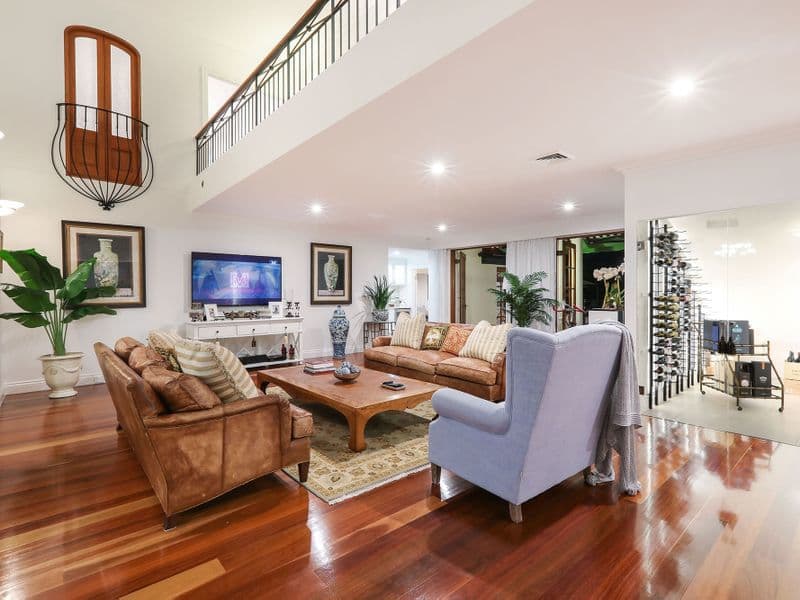 18 Binda Place, Sorrento, QLD, 4217, Sorrento - Thumbnail 7