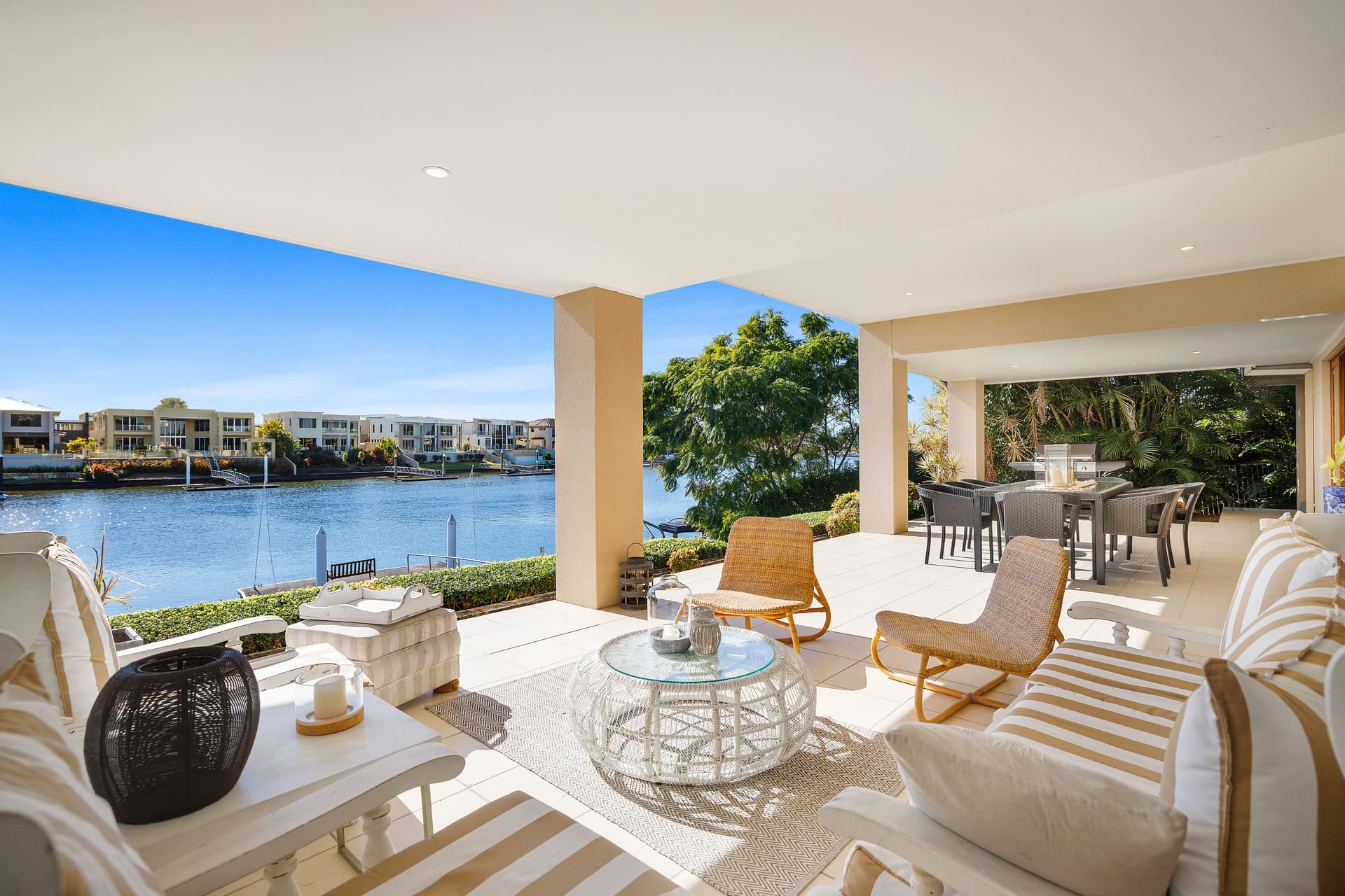 17 Namatjira Court, Broadbeach Waters, QLD, 4218, Broadbeach Waters - Thumbnail 2