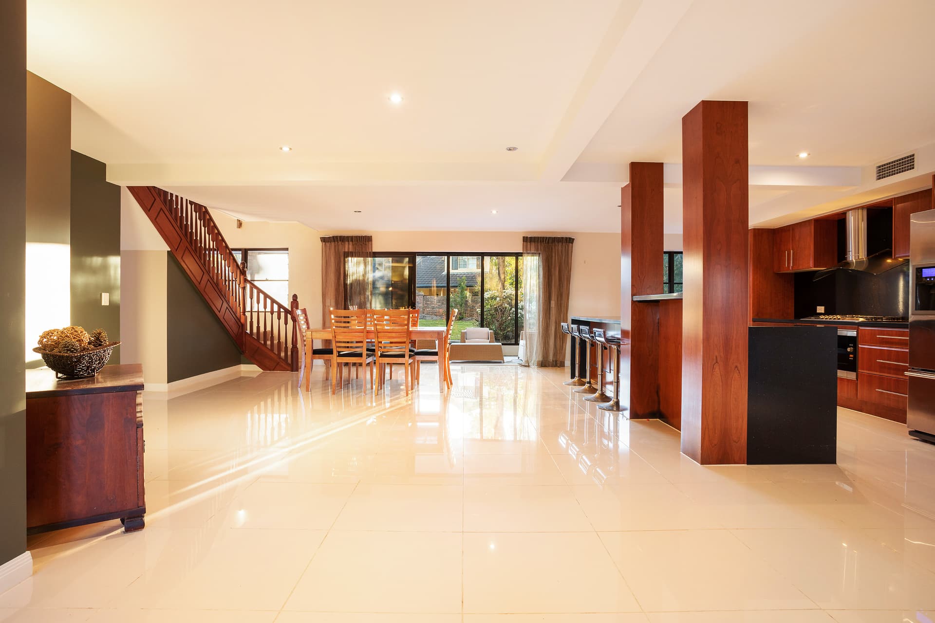 4 Greer Terrace, Southport, QLD, 4215, Southport - Thumbnail 4