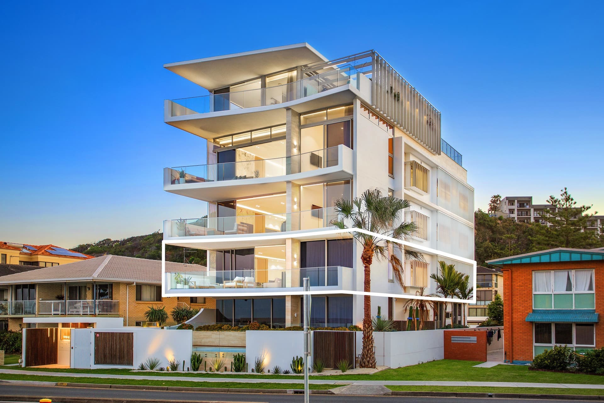 2/142 Marine Parade, Miami, QLD, 4220, Miami - Image 1