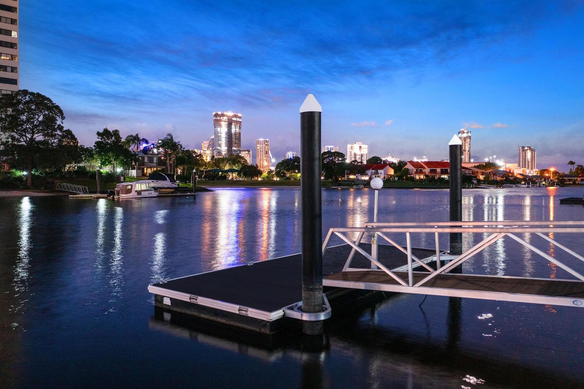 12 Sailaway Street, Mermaid Waters, QLD, 4218, Mermaid Waters - Thumbnail 2