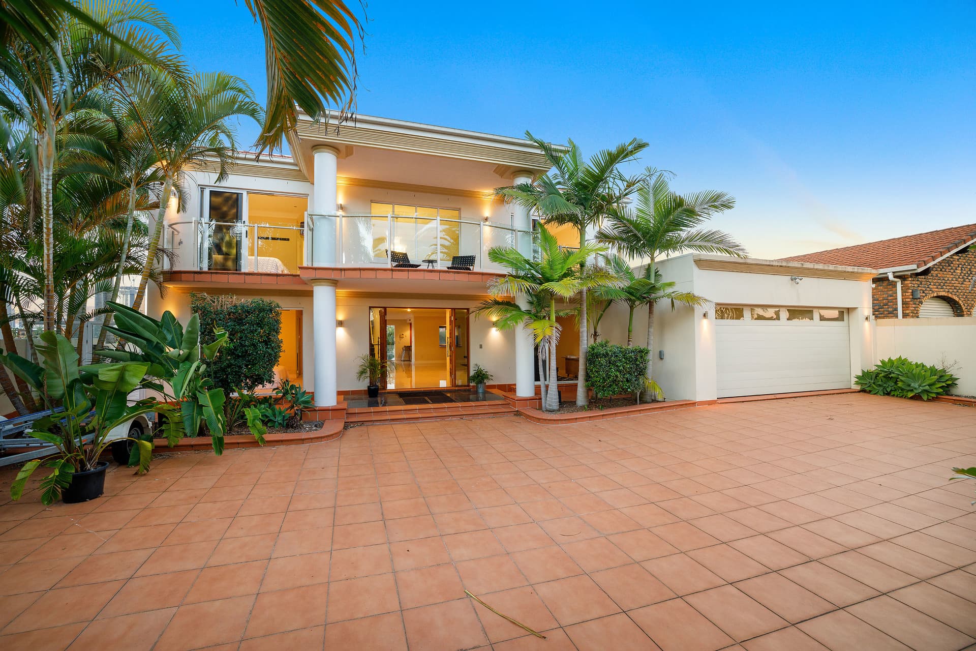 13 Intrepid  Drive, Mermaid Waters, QLD, 4218, Mermaid Waters - Thumbnail 2