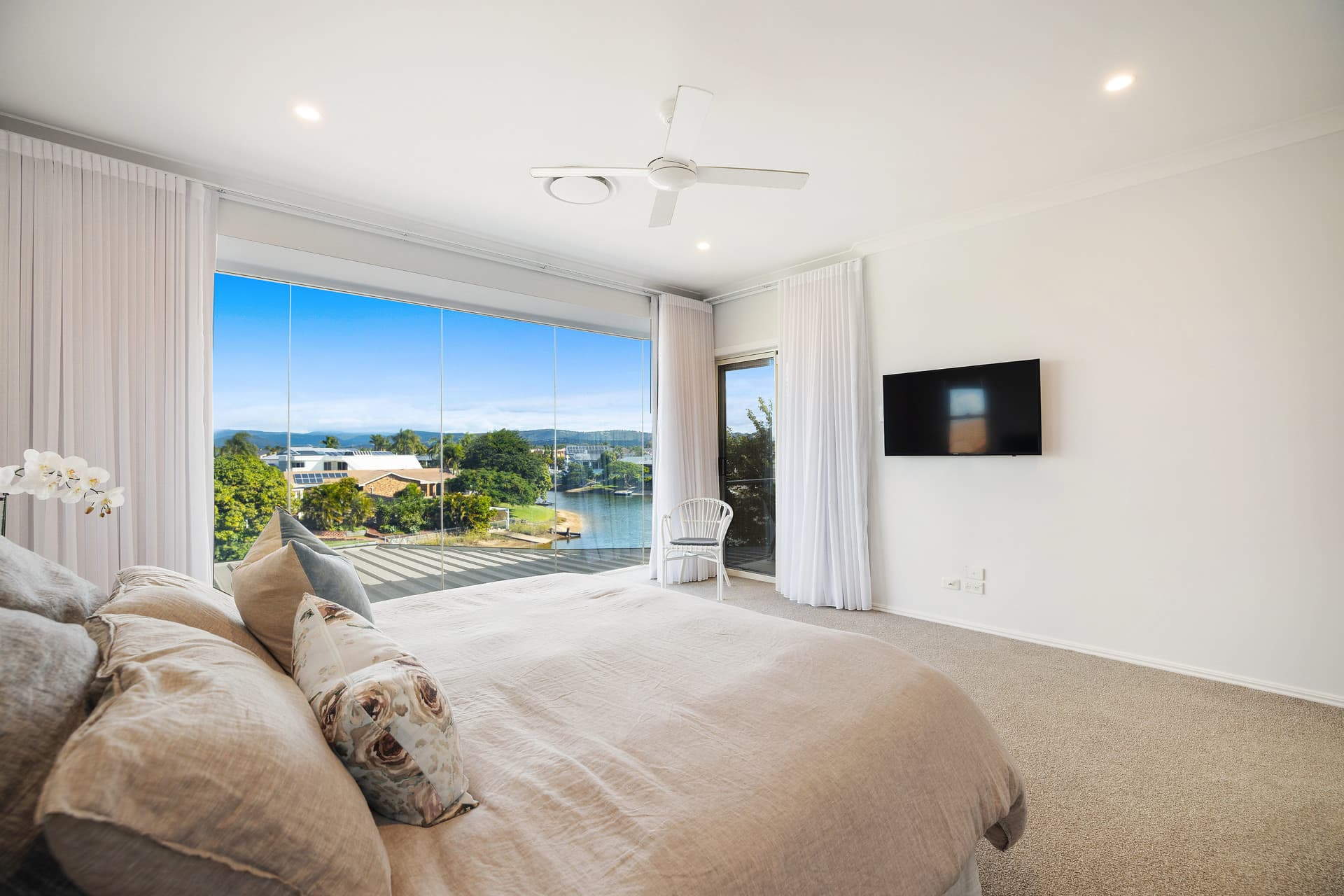 6 Adler Court, Benowa Waters, QLD, 4217, Benowa - Thumbnail 4