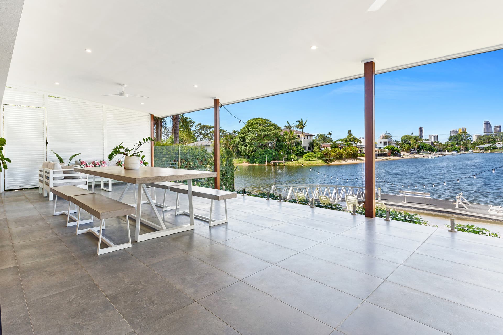 9  Bermuda  Street, Broadbeach Waters, QLD, 4218, Broadbeach Waters - Thumbnail 7