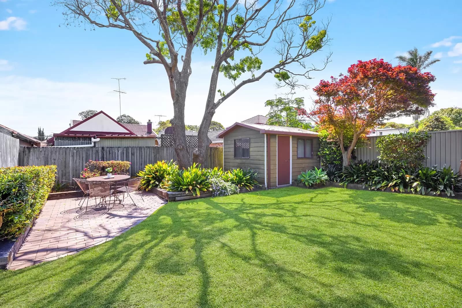 48 Leonard Avenue, Kingsford, Kingsford - Thumbnail 2
