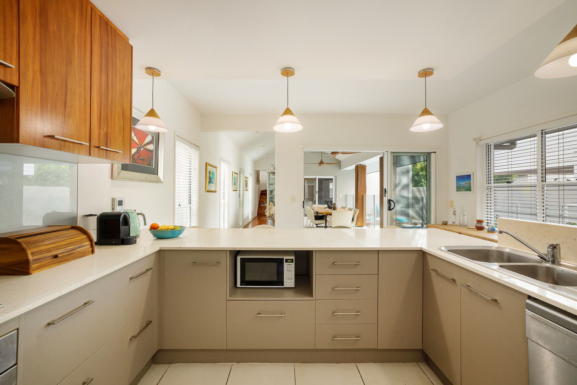 25 Tamborine Street, Mermaid Beach, QLD, 4218, Mermaid Beach - Thumbnail 4