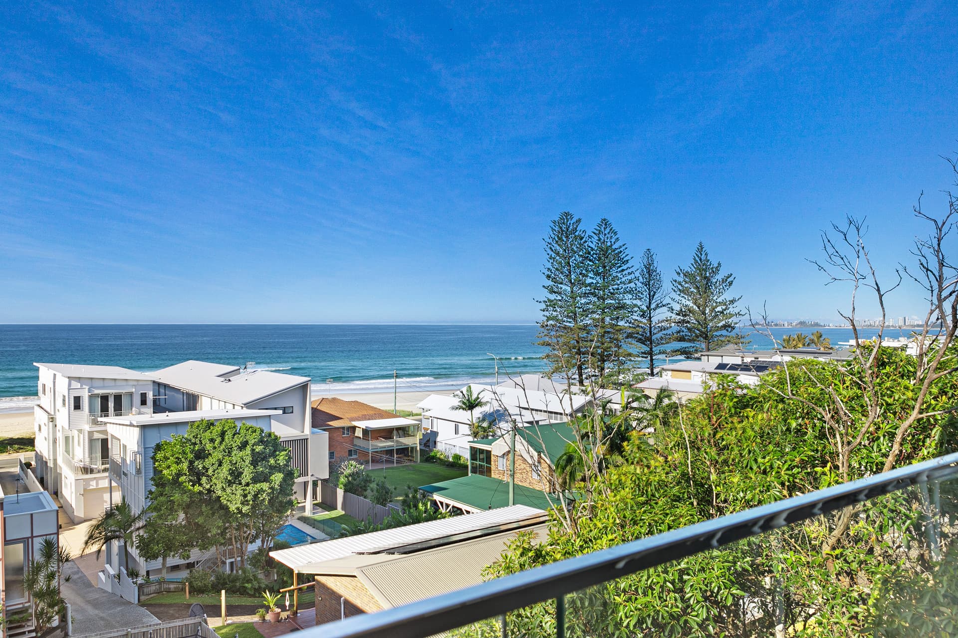 19 Woodgee Street, Currumbin, QLD, 4223, Currumbin - Thumbnail 2