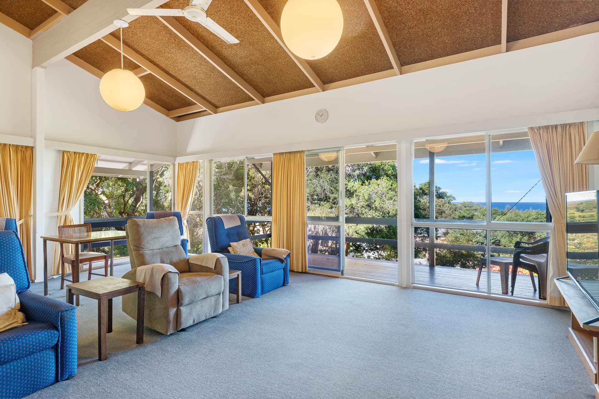 64 Woodgee Street, Currumbin, QLD, 4223, Currumbin - Thumbnail 3