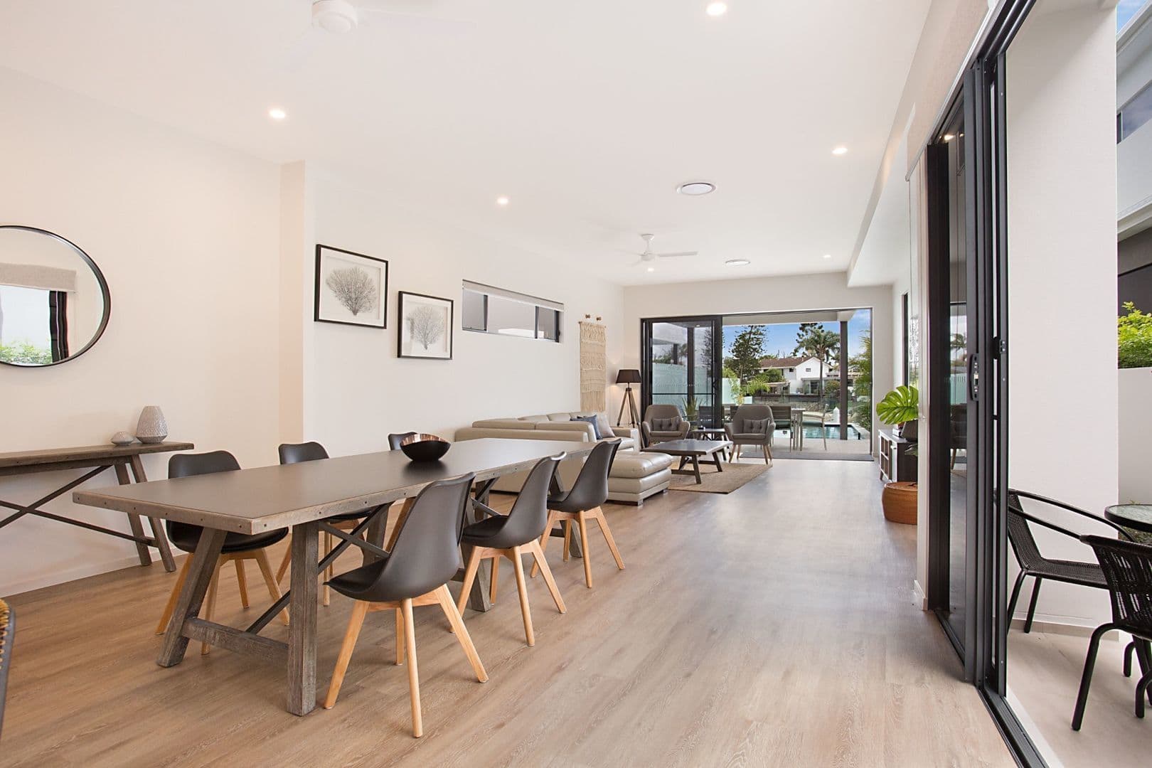 1/1 Helen Court, Broadbeach Waters, QLD, 4218, Broadbeach Waters - Thumbnail 4