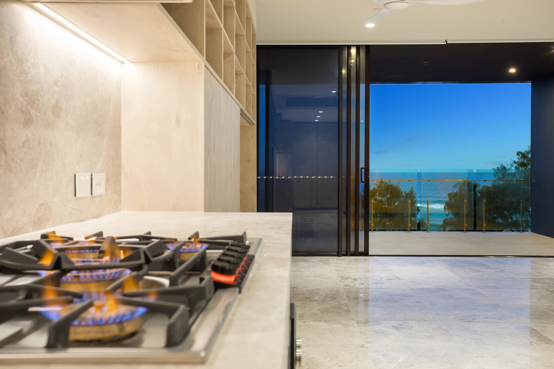 202/31 Broadbeach Boulevard, Broadbeach, QLD, 4218, Broadbeach - Thumbnail 5