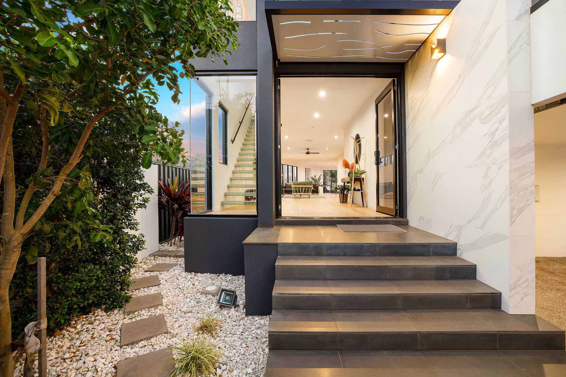 404 Error, Broadbeach Waters - Thumbnail 4