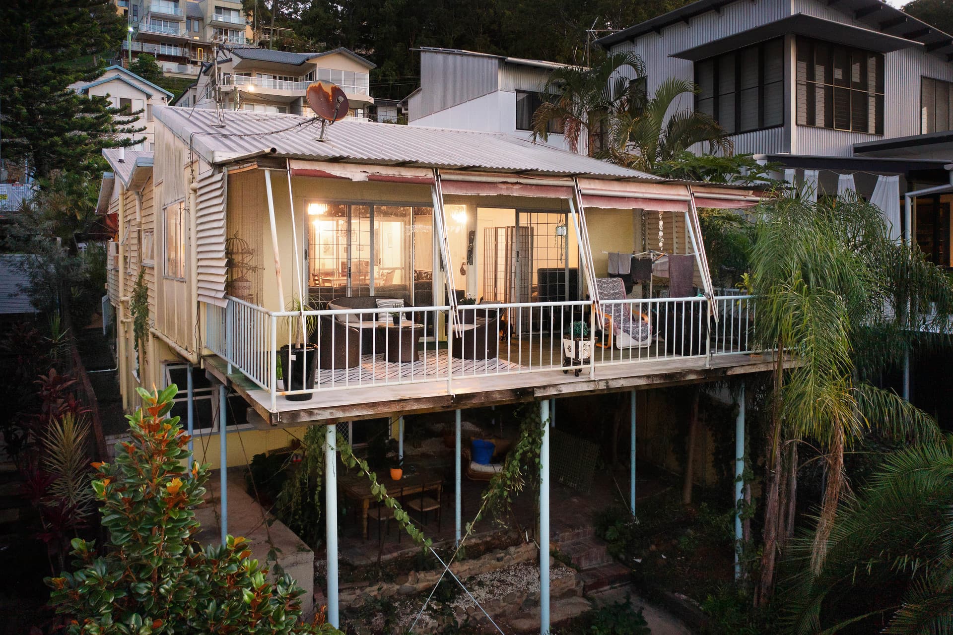 11 Hill Avenue, Burleigh Heads, QLD, 4220, Burleigh Heads - Thumbnail 2