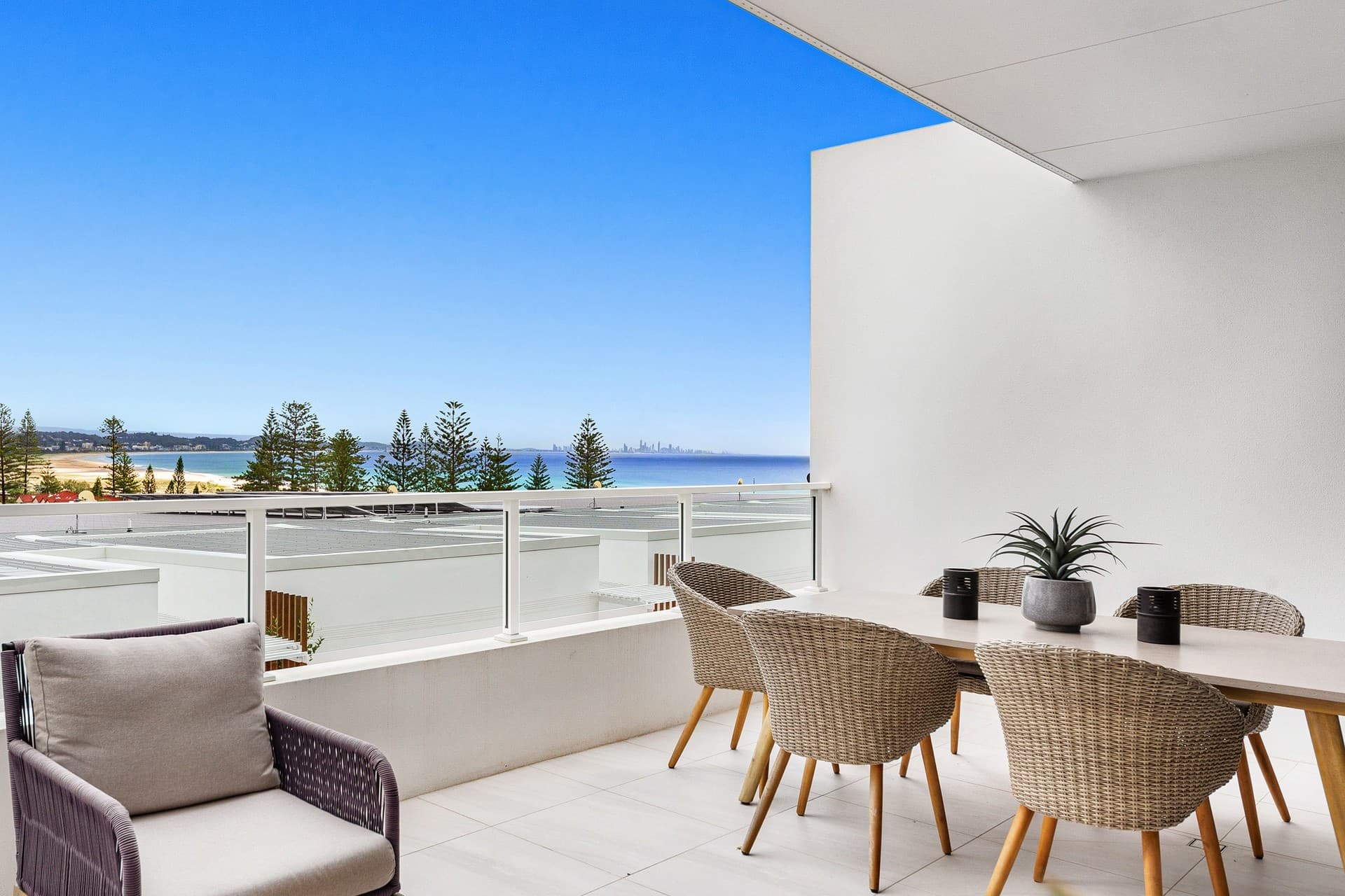 9/7-11 Rutledge  Street, Coolangatta, QLD, 4225, Coolangatta - Thumbnail 2