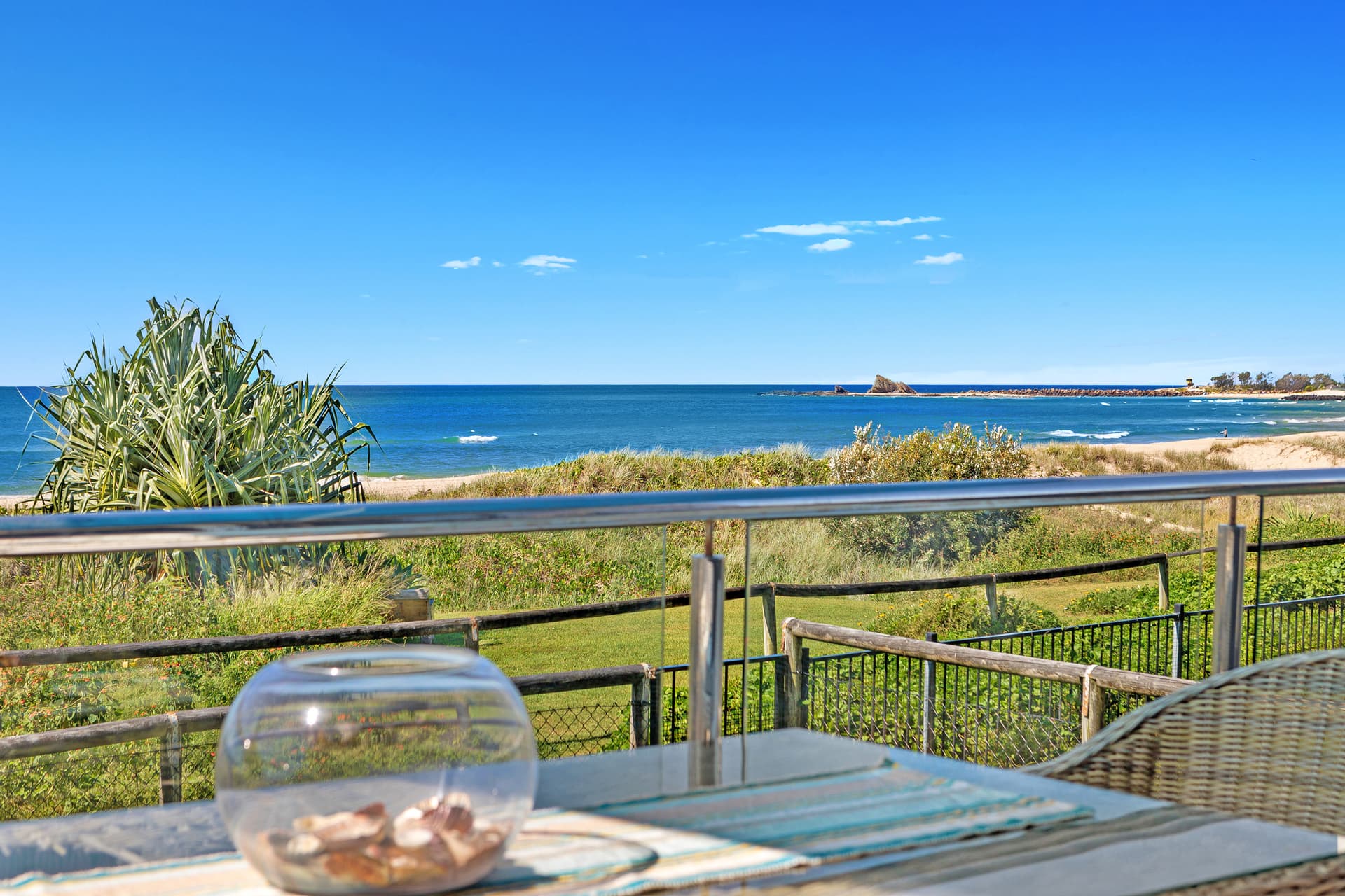39 Jefferson Lane, Palm Beach, QLD, 4221, Palm Beach - Thumbnail 2