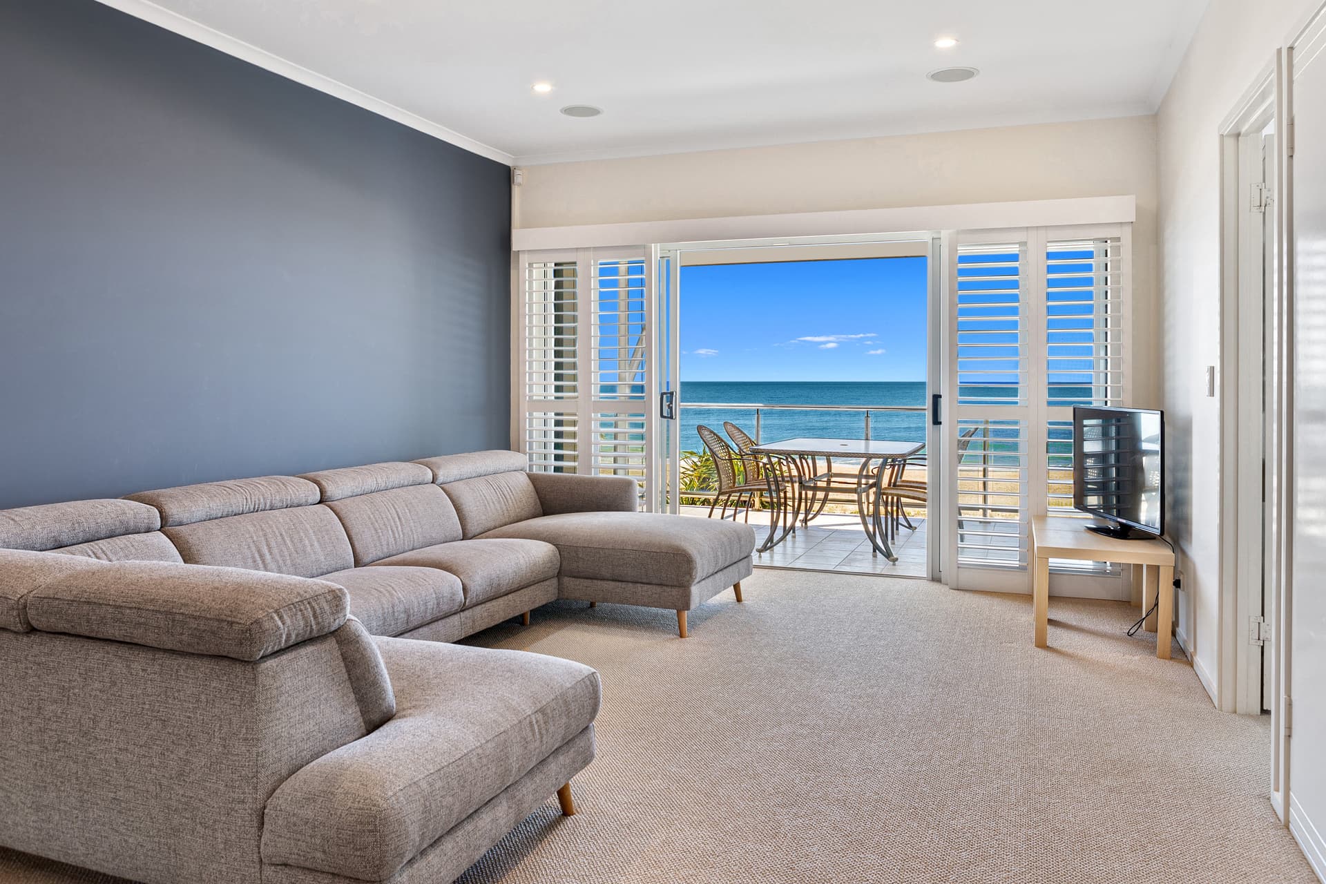 39 Jefferson Lane, Palm Beach, QLD, 4221, Palm Beach - Thumbnail 4