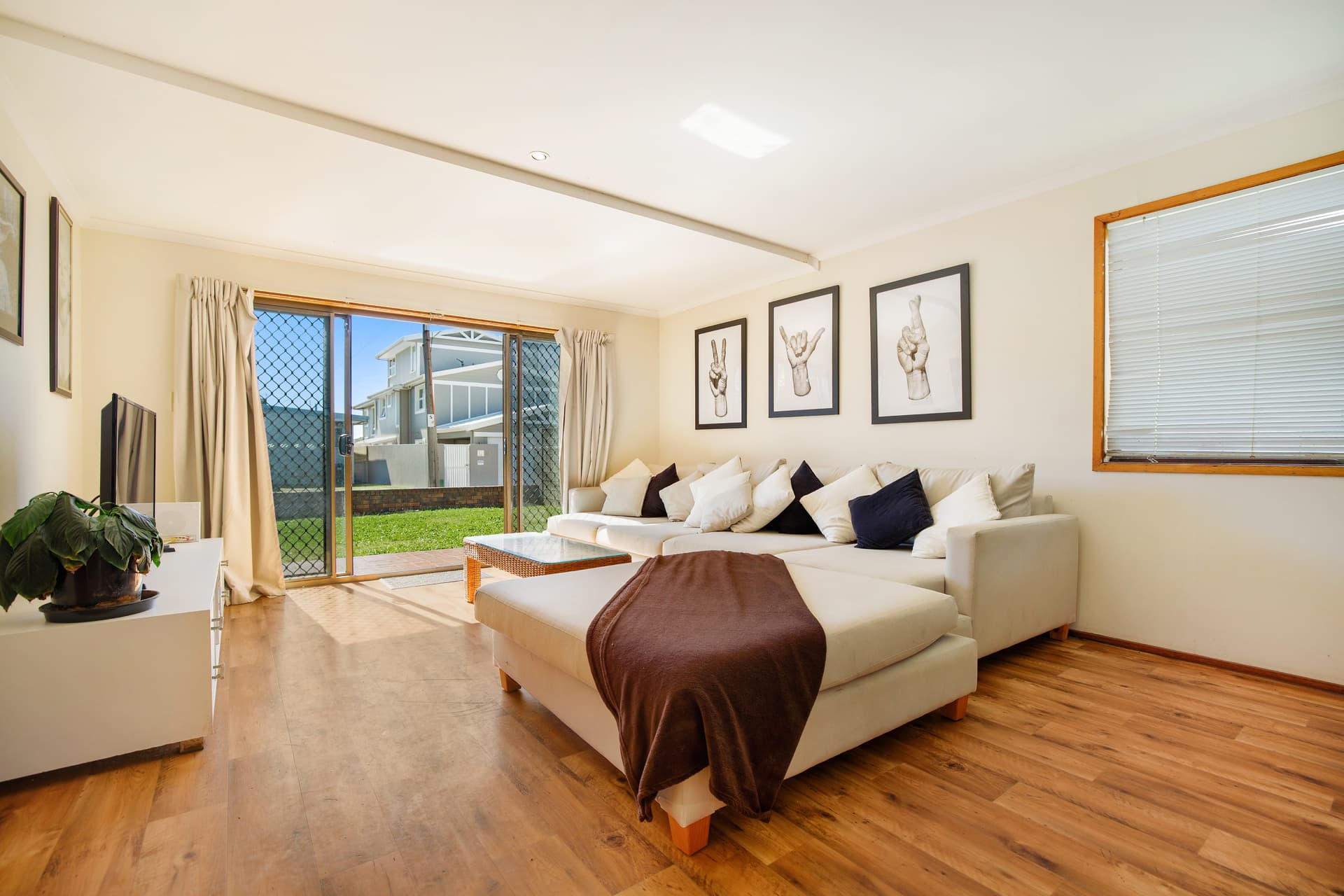 1 & 2/18 Hedges Avenue, Mermaid Beach, Mermaid Beach, QLD, 4218, Mermaid Beach - Thumbnail 8