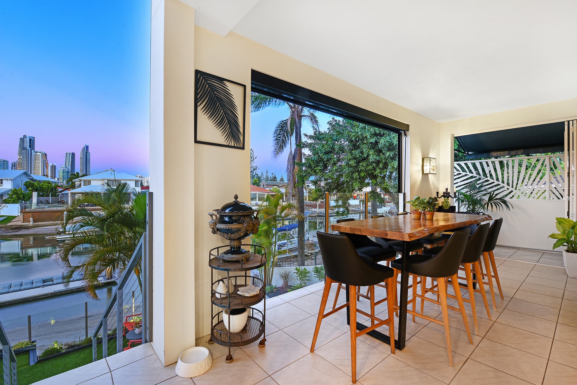 Unit 4/15a Vespa Crescent, Surfers Paradise, QLD, 4217, Surfers Paradise - Thumbnail 7