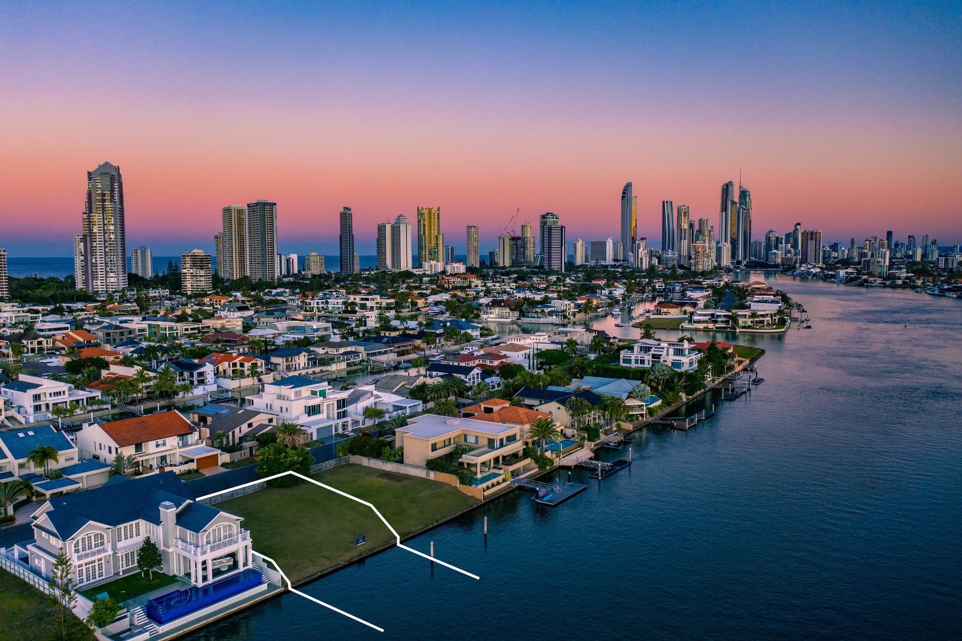 404 Error, Surfers Paradise - Image 1