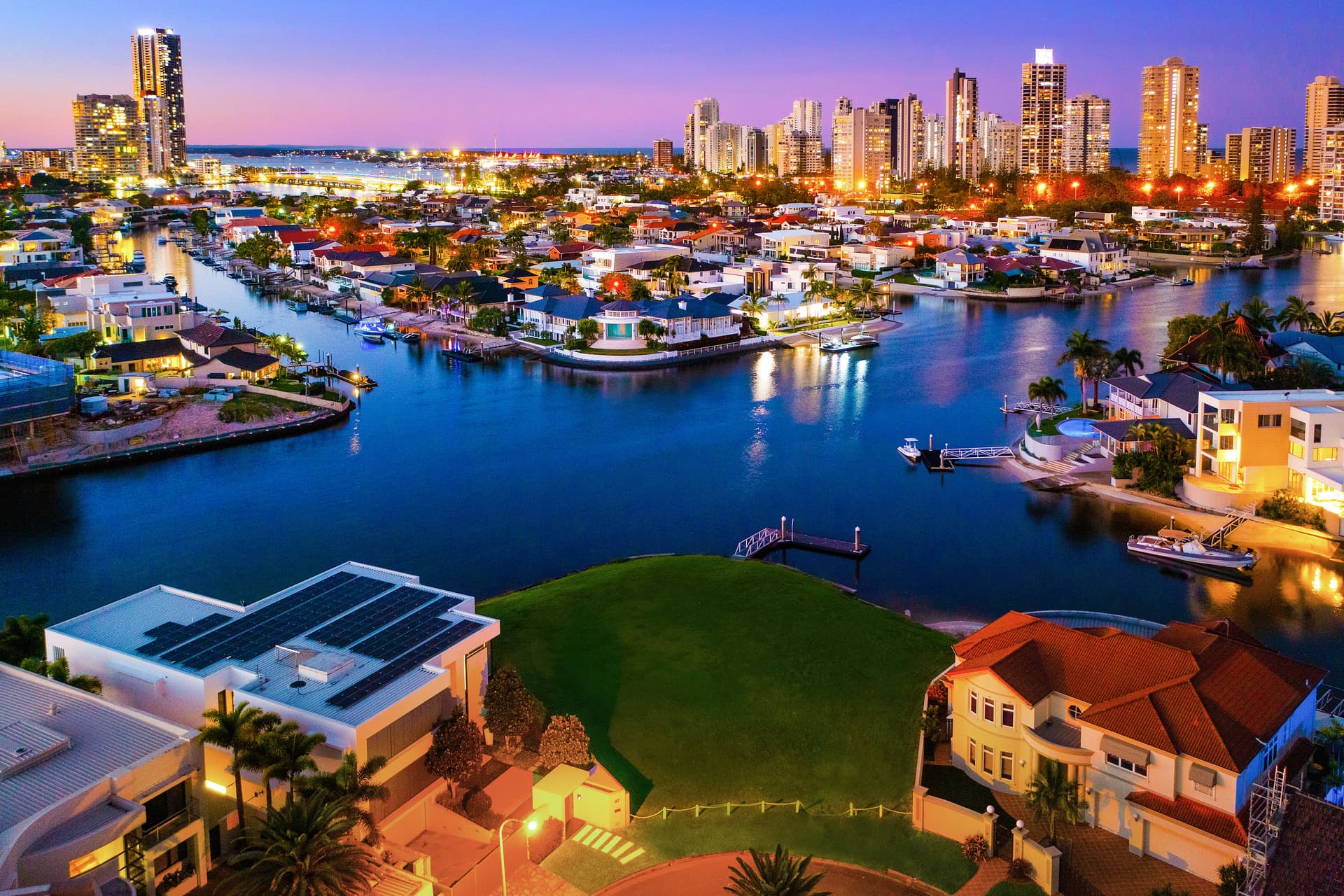 85 Admiralty Drive, Paradise Waters, QLD, 4217, Surfers Paradise - Thumbnail 3