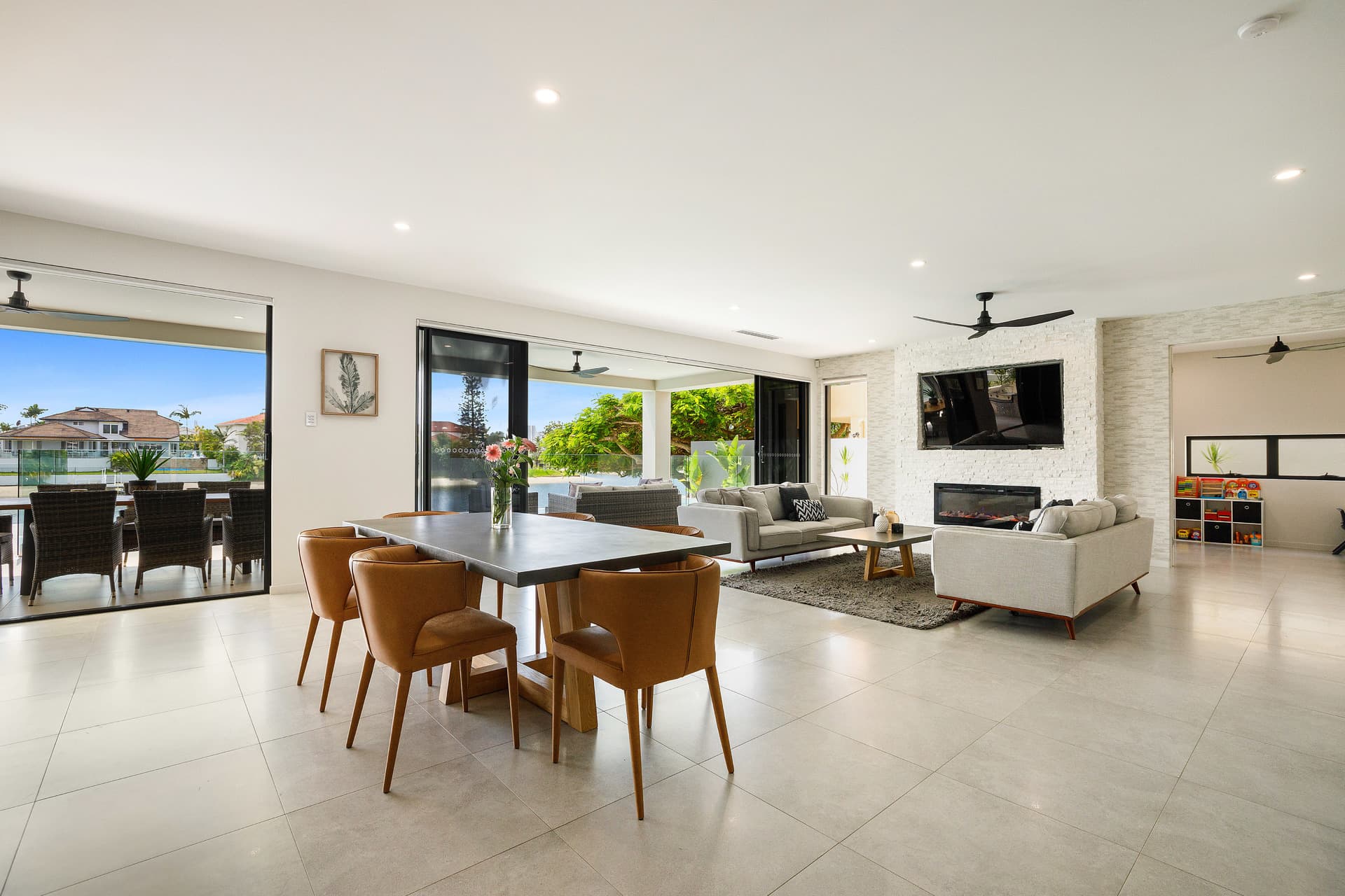 21 Saxonvale Terrace, Mermaid Waters, QLD, 4218, Mermaid Waters - Thumbnail 6