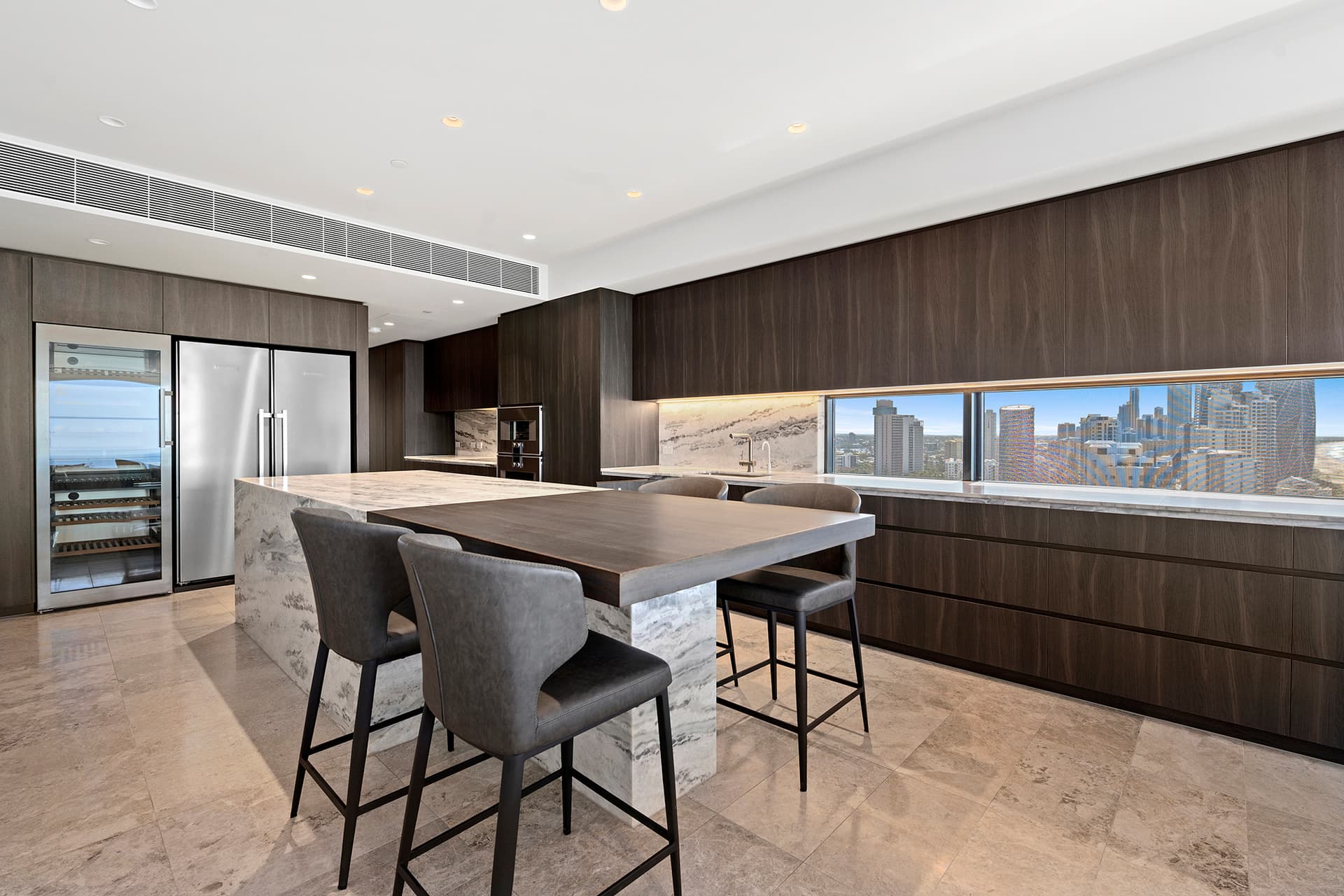 21/31 Broadbeach Boulevard, Broadbeach, QLD, 4218, Broadbeach - Thumbnail 3