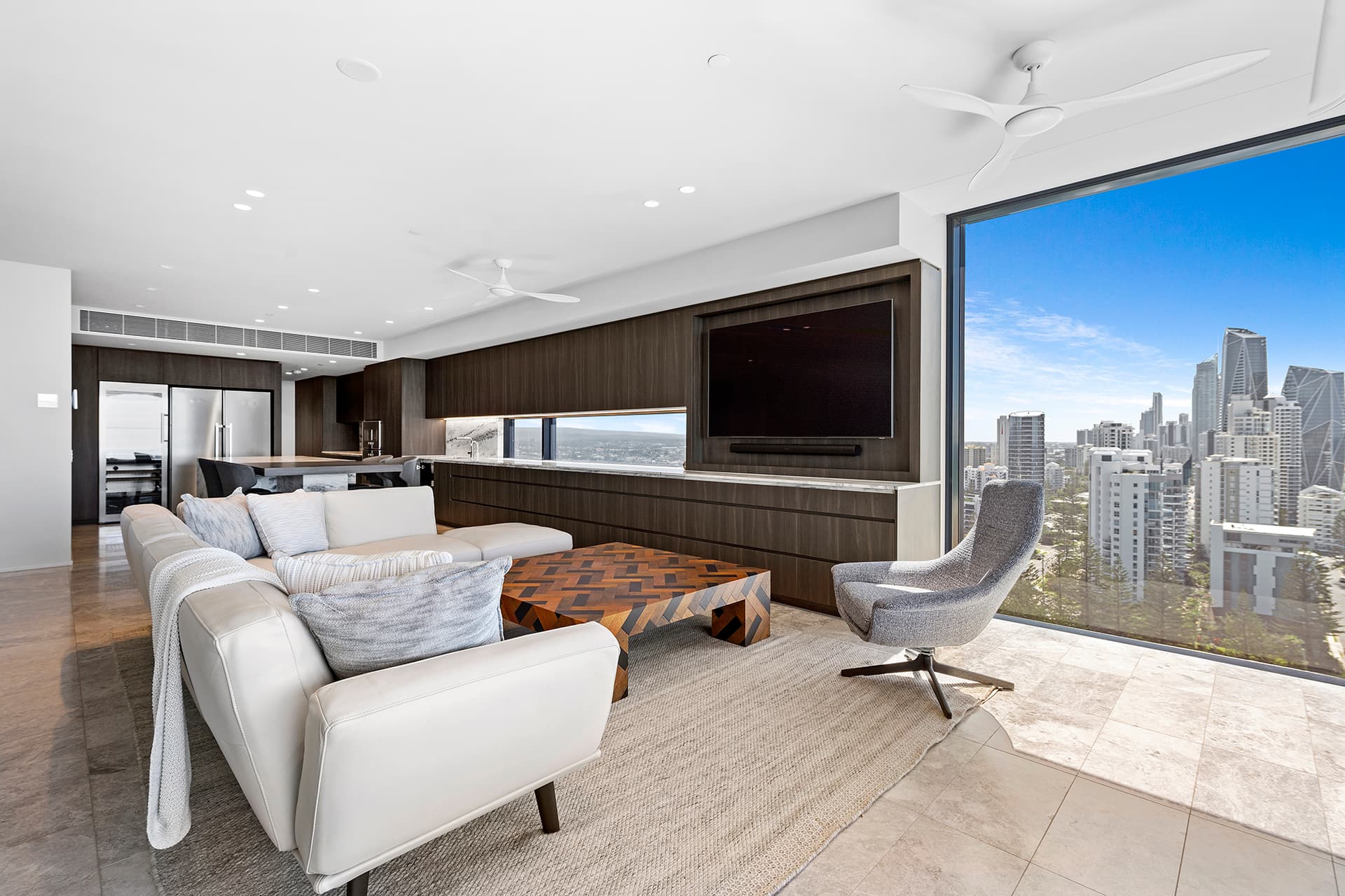 21/31 Broadbeach Boulevard, Broadbeach, QLD, 4218, Broadbeach - Thumbnail 5