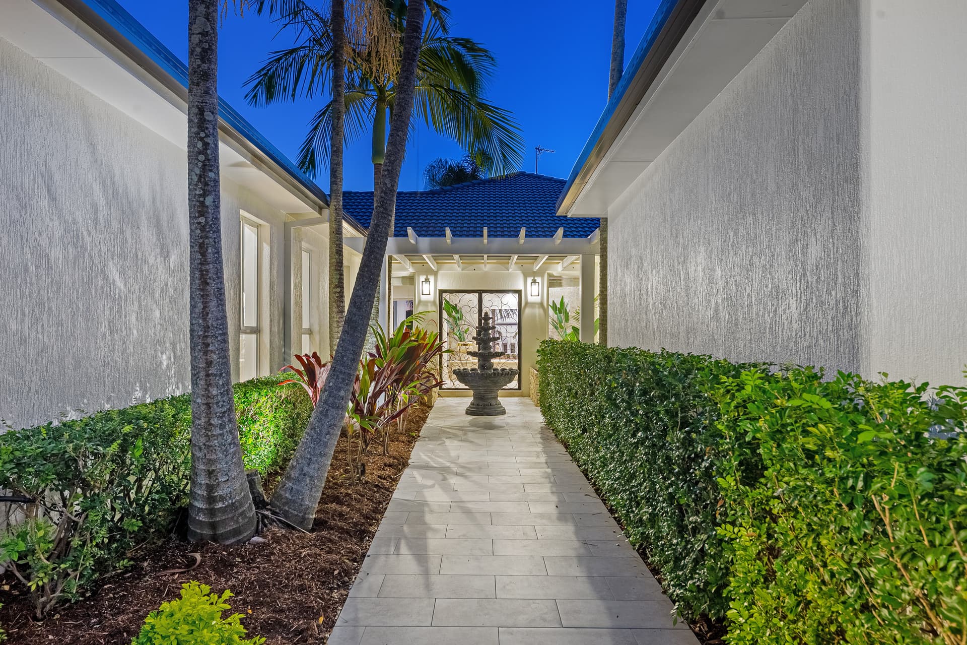 4 Cabana Boulevard, Benowa, QLD, 4217, Benowa - Thumbnail 8