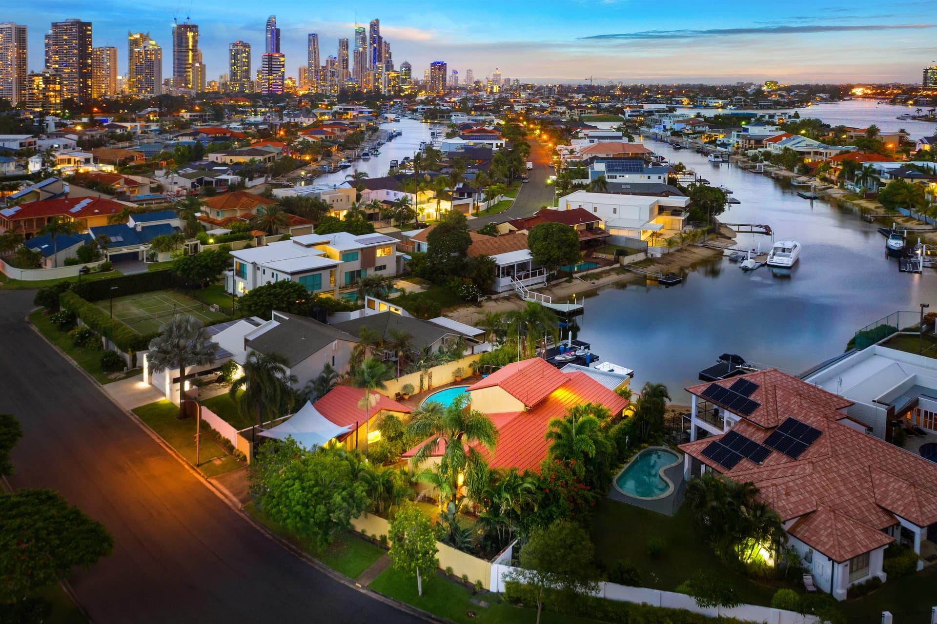 404 Error, Surfers Paradise - Thumbnail 2