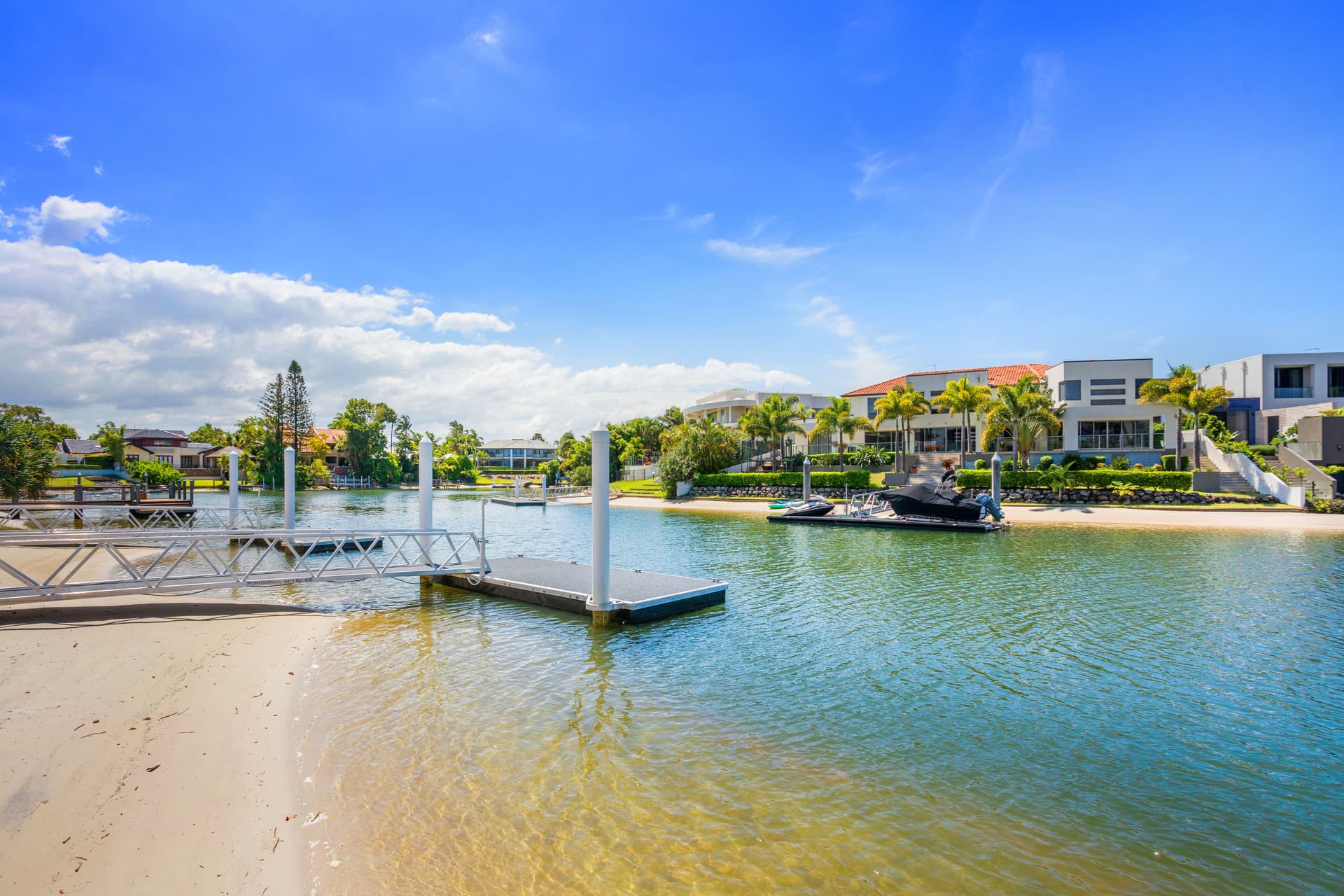 14 Freyburg Street, Sorrento, QLD, 4217, Sorrento - Thumbnail 6