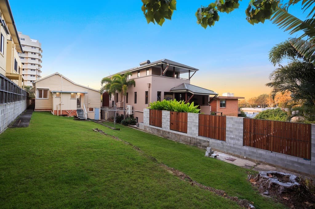 50 Ewart Street, Burleigh Heads, QLD, 4220, Burleigh Heads - Thumbnail 2