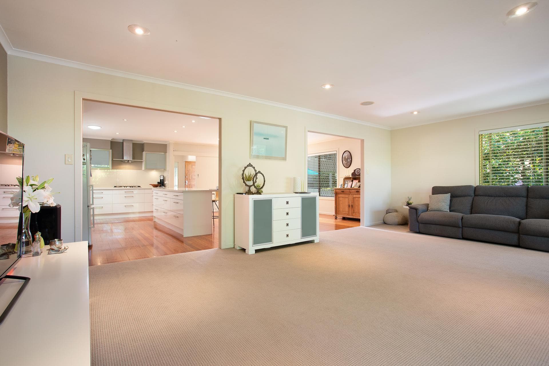 11 Petrel Avenue, Mermaid Beach, QLD, 4218, Mermaid Beach - Thumbnail 8