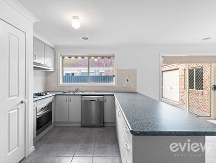 10 Desert Gum Terrace, Manor Lakes, VIC, 3024, Manor Lakes - Thumbnail 2