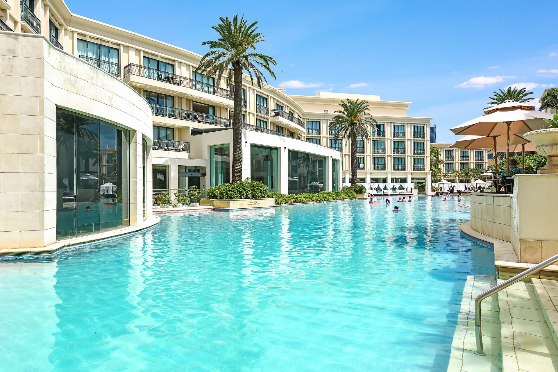 53/94 Versace - Seaworld Drive, Main Beach, QLD, 4217, Main Beach - Thumbnail 3