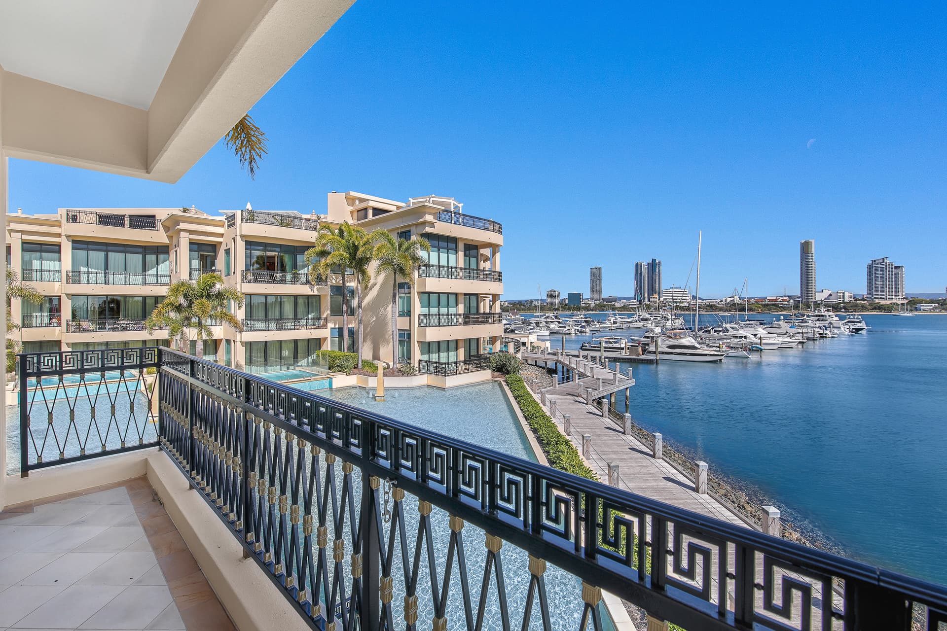 53/94 Versace - Seaworld Drive, Main Beach, QLD, 4217, Main Beach - Thumbnail 4