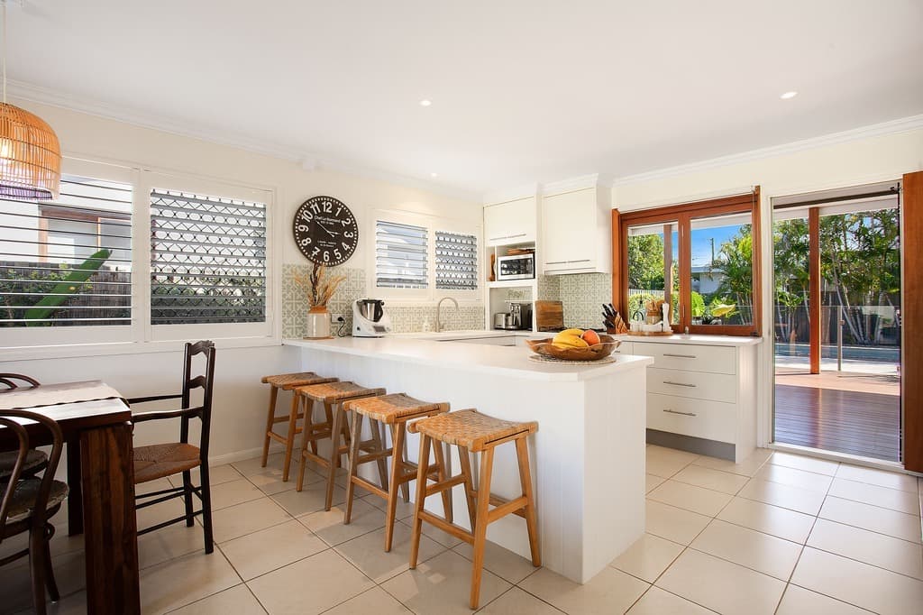 27 Boongala Road, Broadbeach Waters, QLD, 4218, Broadbeach Waters - Thumbnail 6