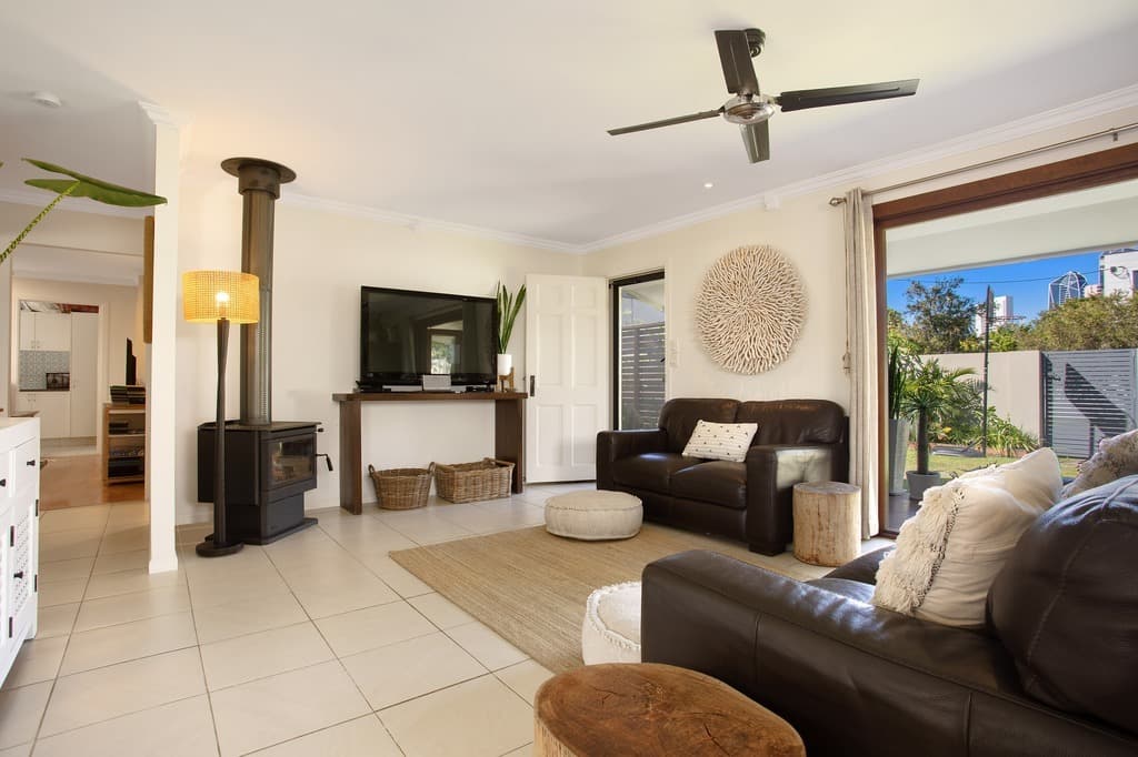 27 Boongala Road, Broadbeach Waters, QLD, 4218, Broadbeach Waters - Thumbnail 8
