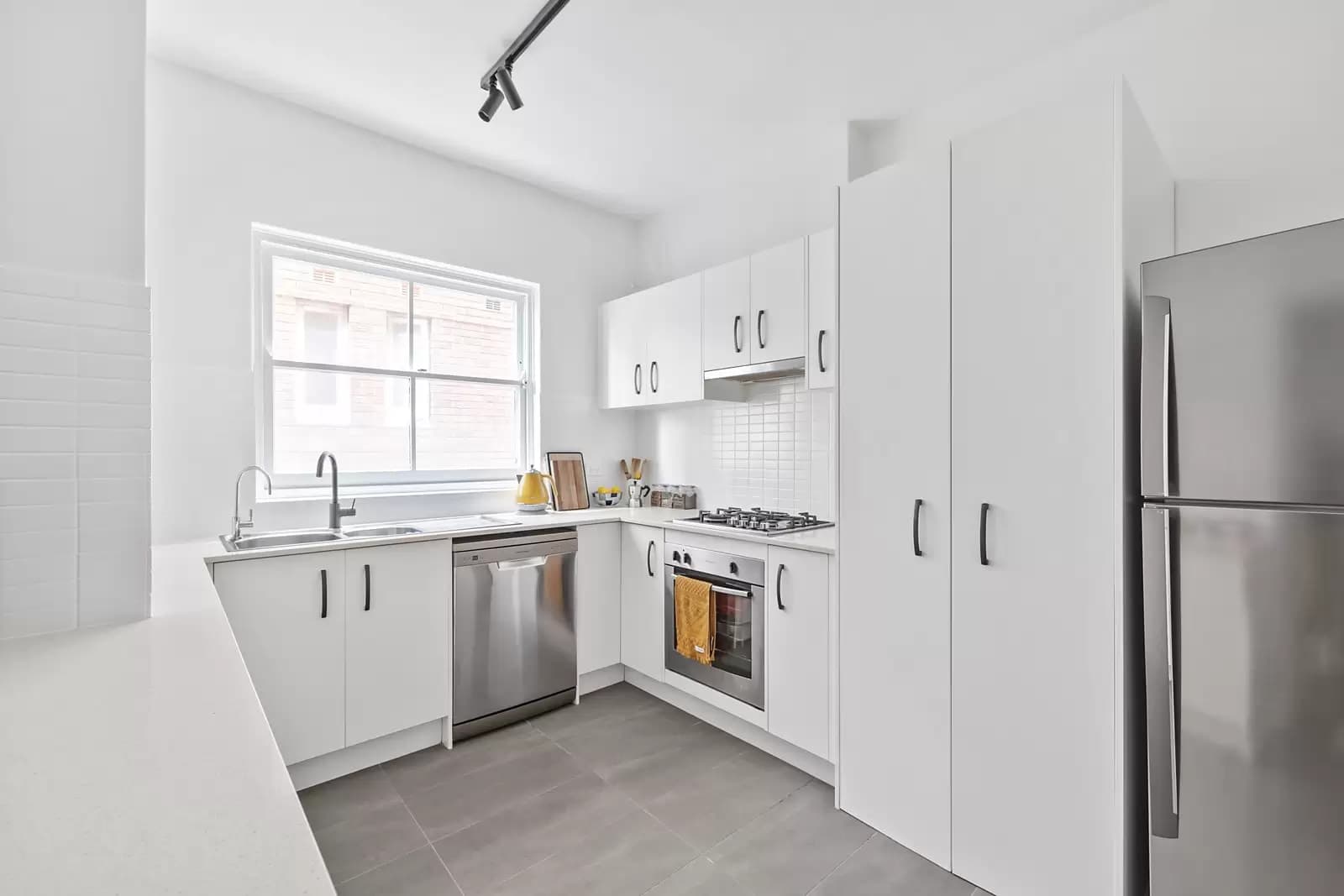 2/123 Old South Head Road, Bondi Junction, Bondi Junction - Thumbnail 3