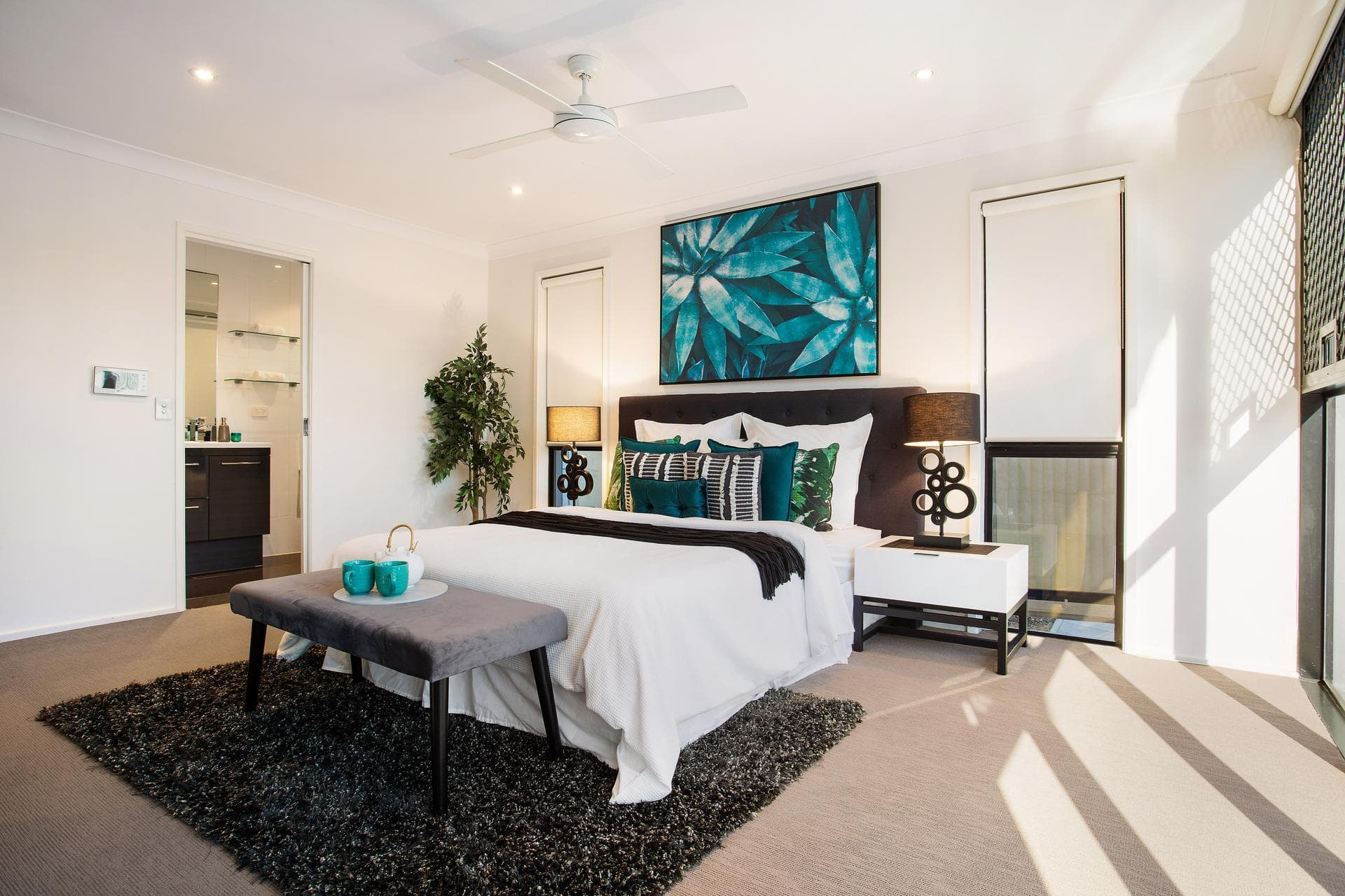 12 Buena Vista Court, Broadbeach Waters, QLD, 4218, Broadbeach Waters - Thumbnail 7